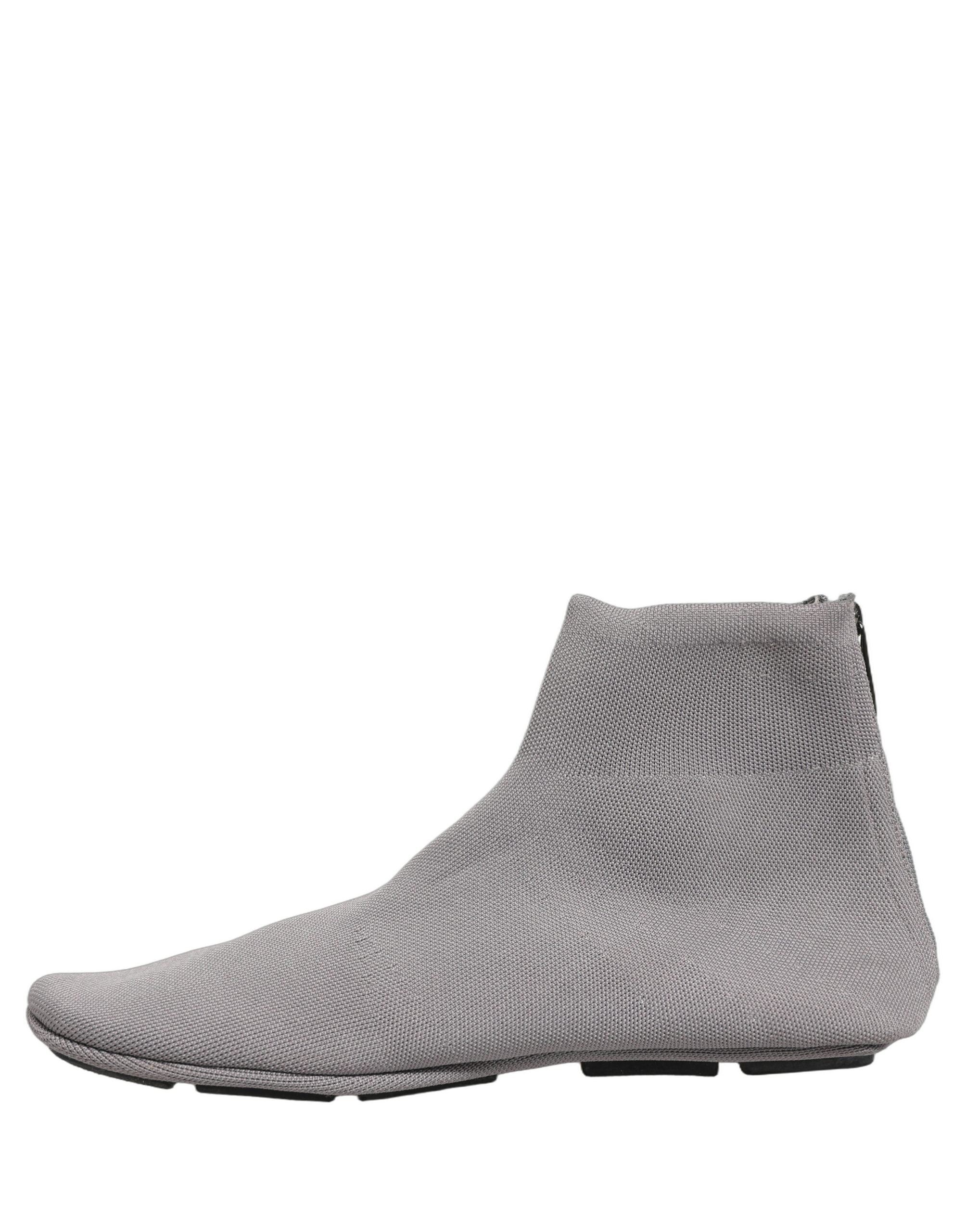 Bottines pour hommes Dolce & Gabbana en mesh gris, ajusté, avec talon bas et design élégant.