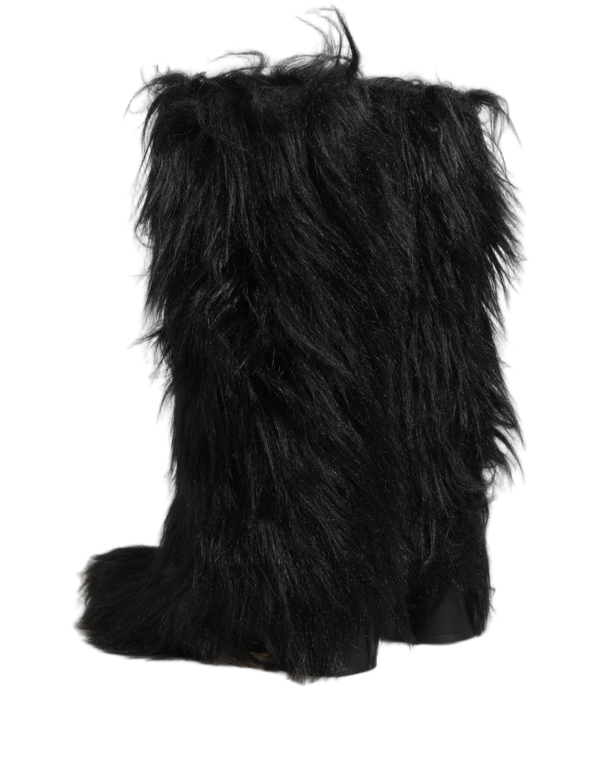 Bottes d'hiver en fausse fourrure noire de mi-mollet de Dolce & Gabbana, chaussures chaudes et élégantes pour l'hiver.