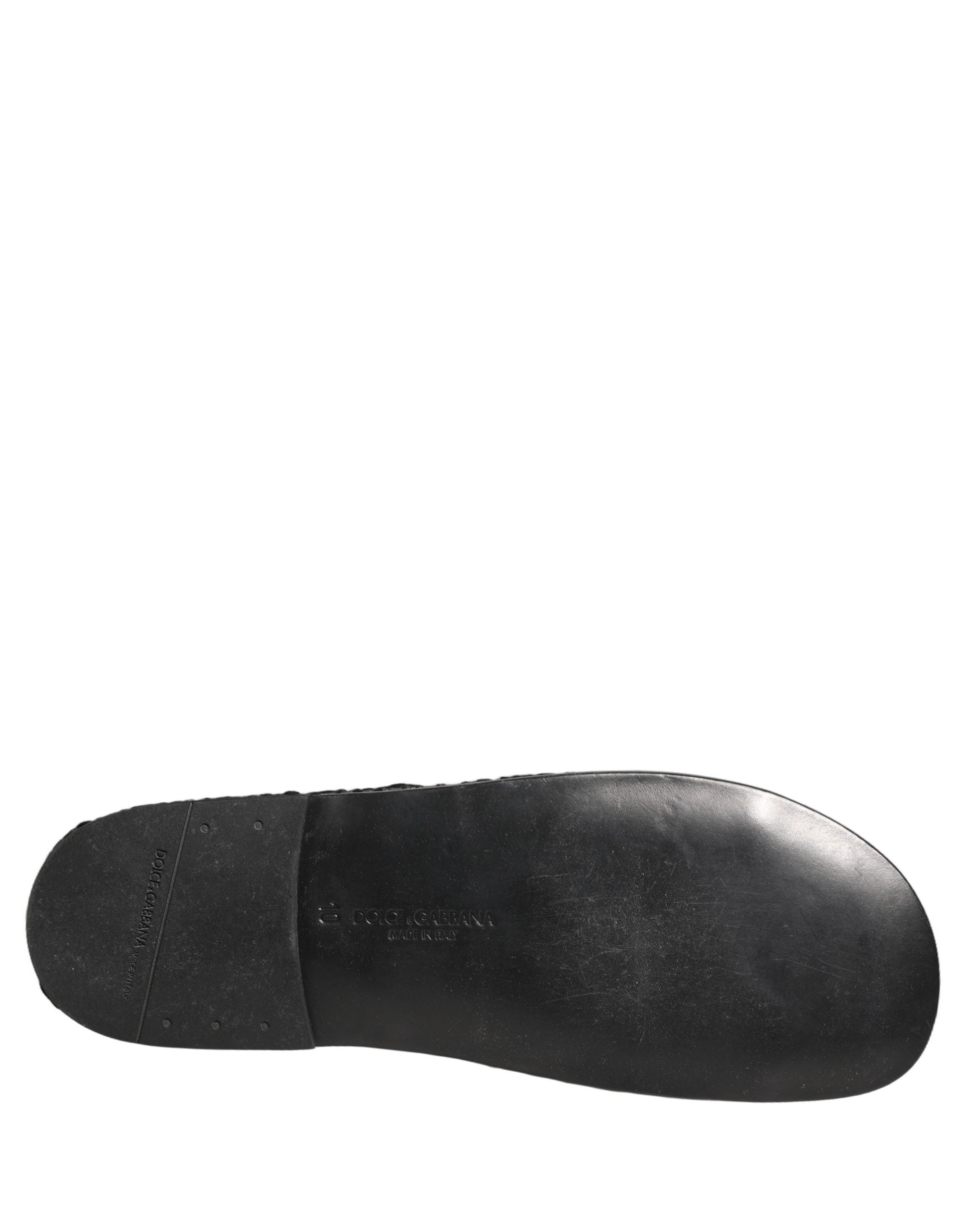 Sandales plates en tissu noir de Dolce & Gabbana, chaussures tissées élégantes pour femmes.
