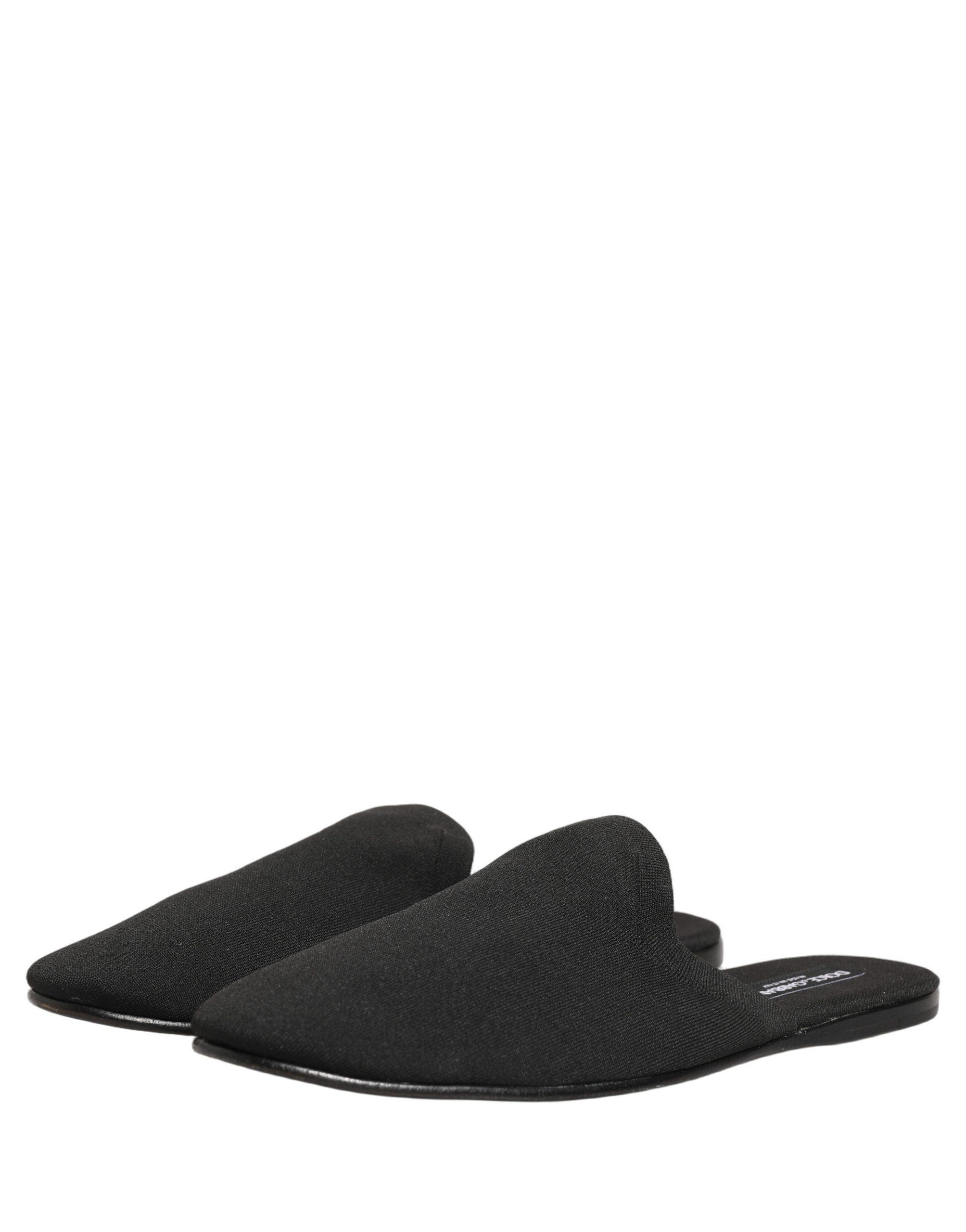 Sandales plates en daim noir Dolce & Gabbana pour hommes, slippers élégants et confortables, design simple et sophistiqué.
