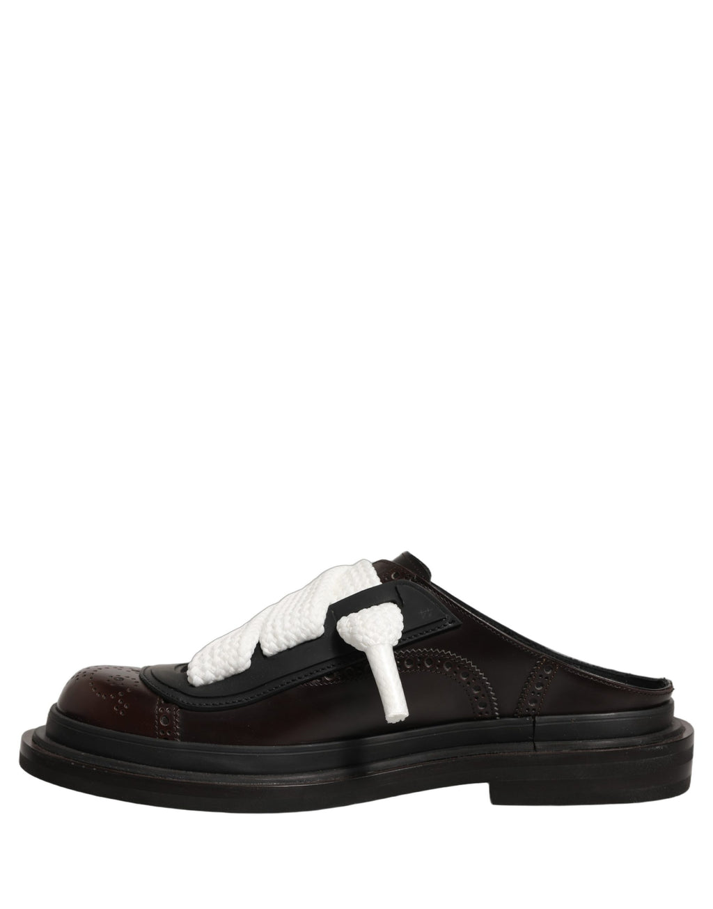 Sandales plates en cuir marron Dolce & Gabbana pour hommes, chaussons slip-on élégants et confortables.