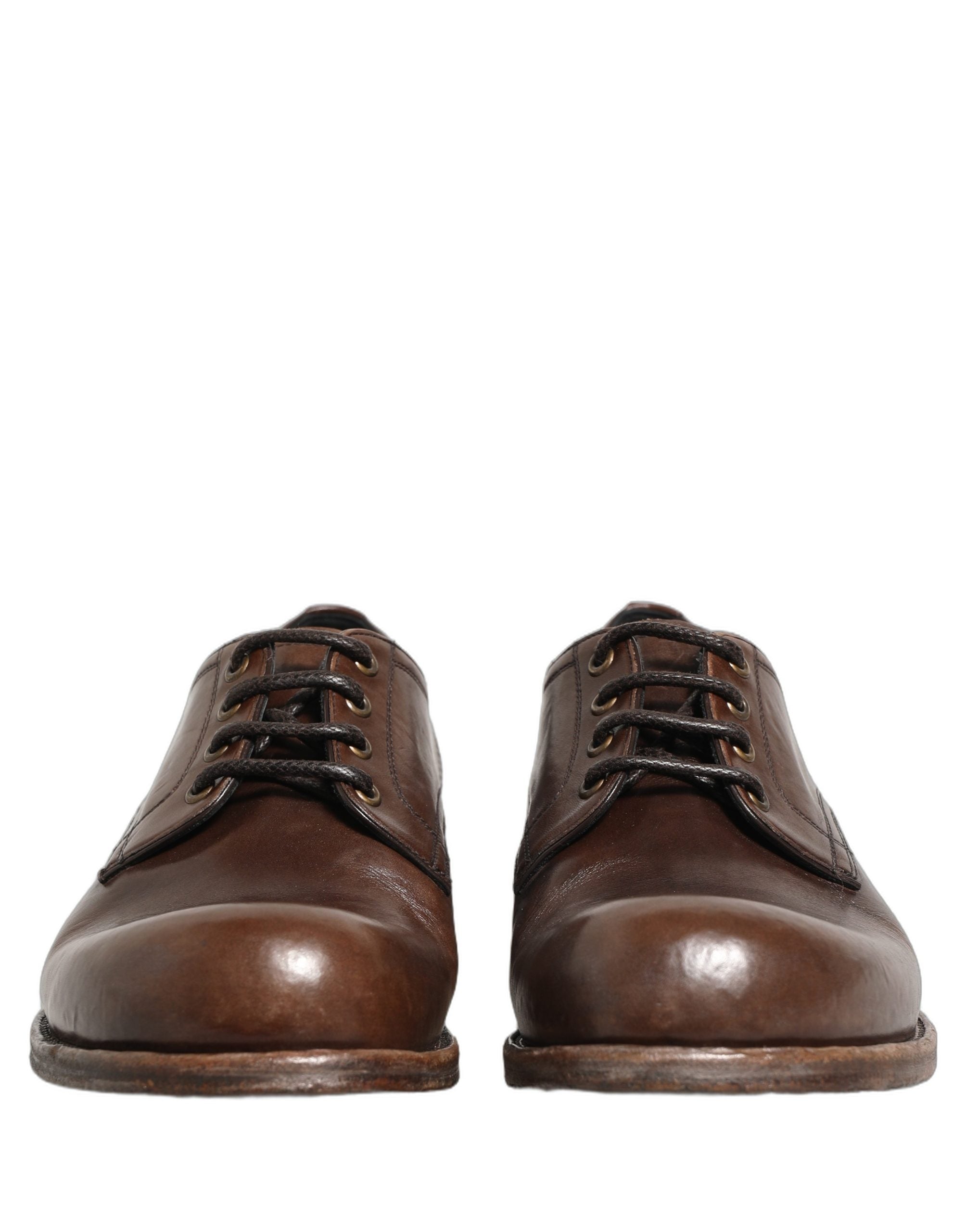 Chaussures habillées en cuir marron Derby pour homme de Dolce & Gabbana, élégantes et formelles, avec détails sophistiqués.