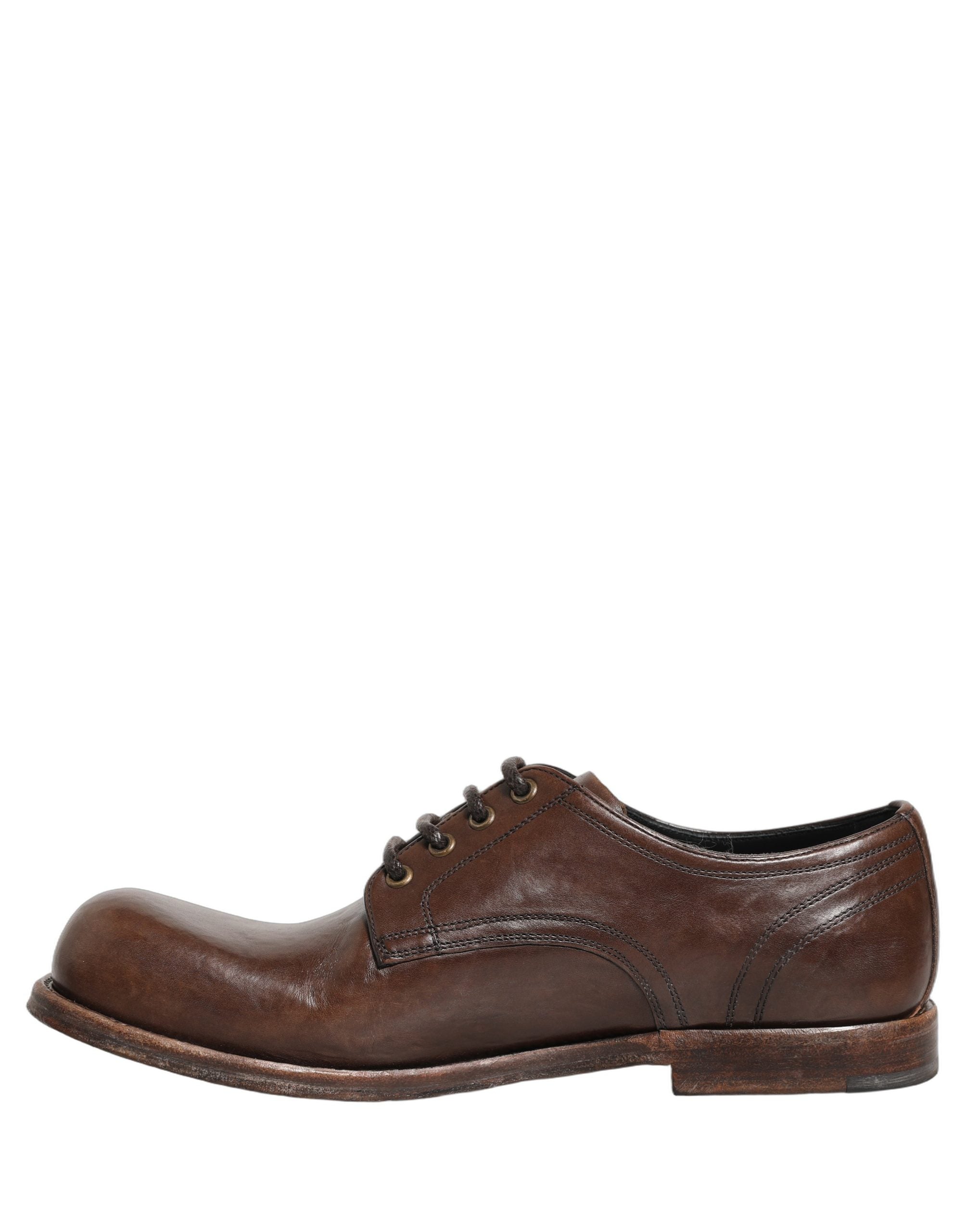 Chaussures Derby en cuir marron de Dolce & Gabbana pour homme, chaussures formelles élégantes et sophistiquées.