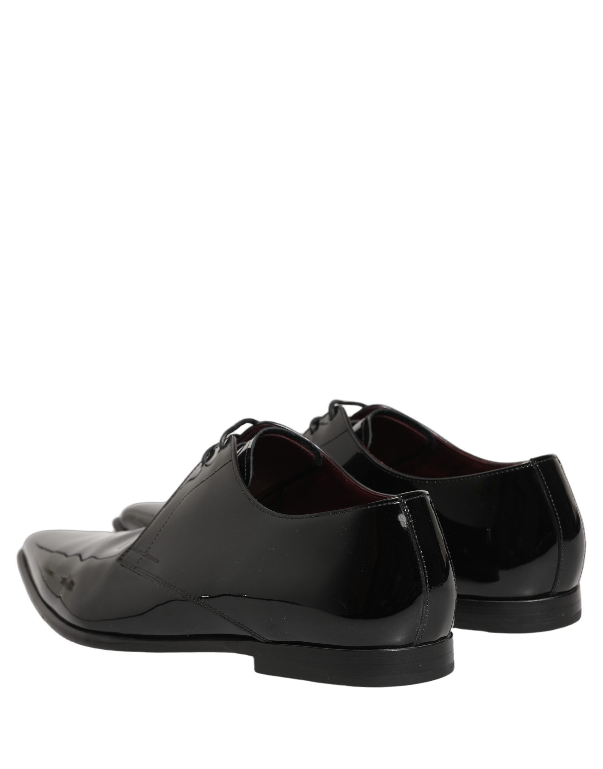 Chaussures derby formelles en cuir noir de Dolce & Gabbana pour hommes, élégantes et sophistiquées.