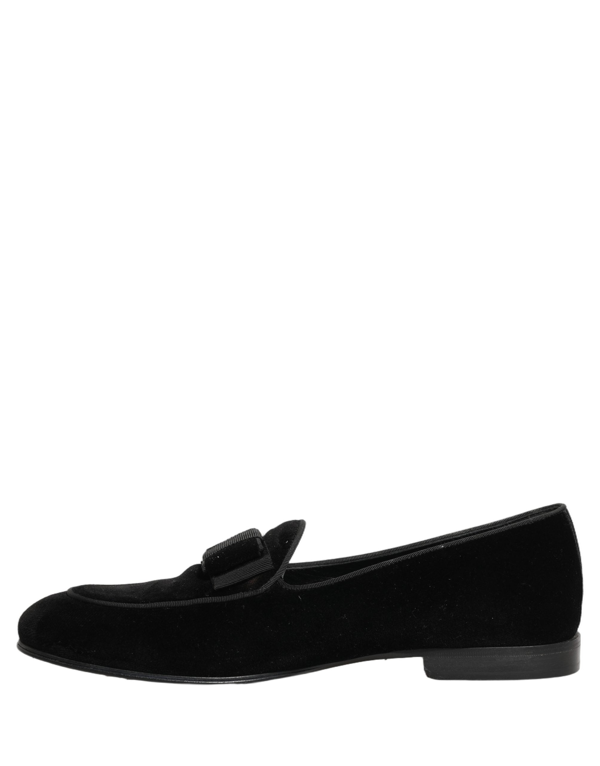 Chaussures formelles en velours noir Dolce & Gabbana pour homme, mocassins élégants pour occasions spéciales.