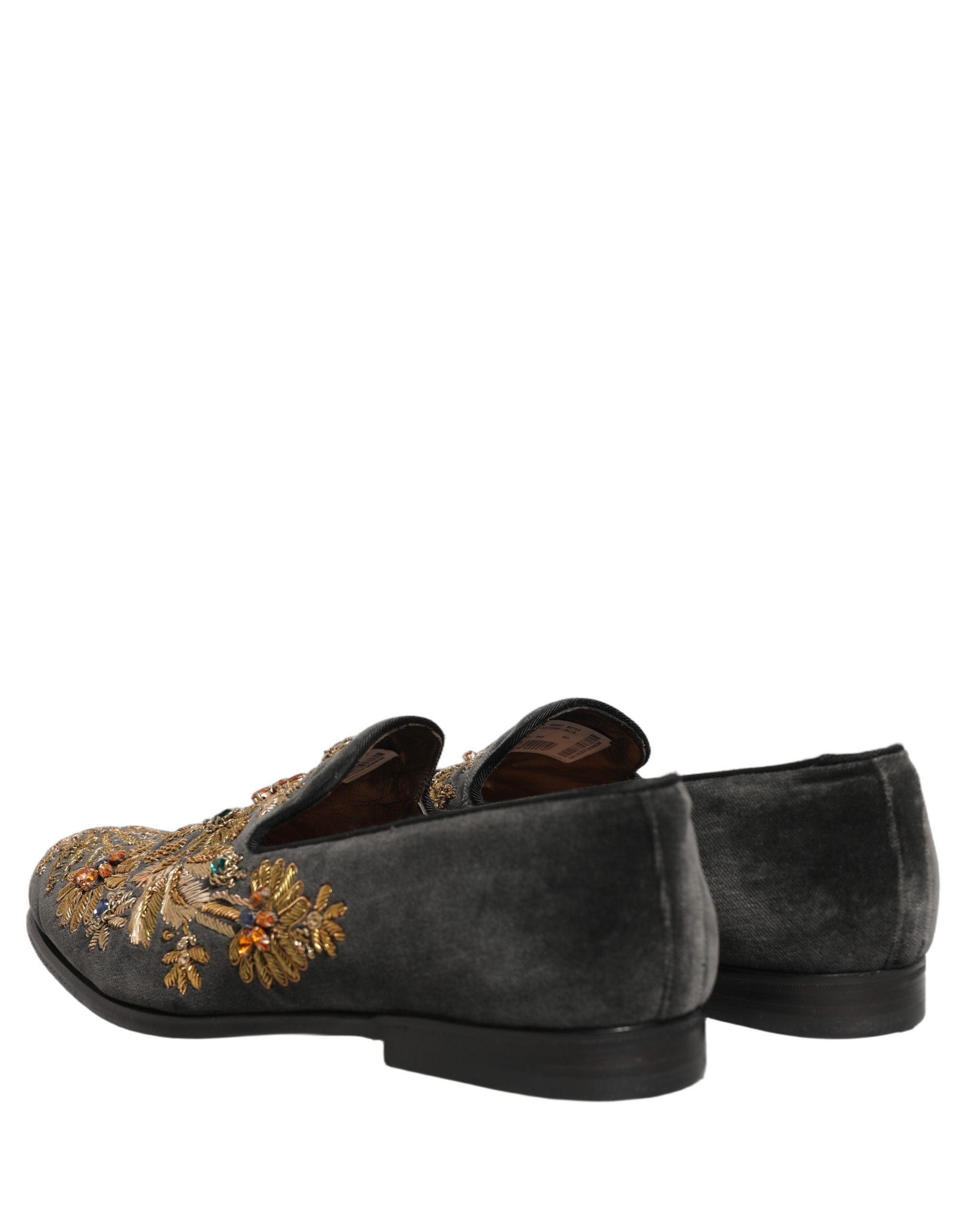 Chaussures loafers Dolce & Gabbana en velours noir avec embellissements, élégantes et sophistiquées.