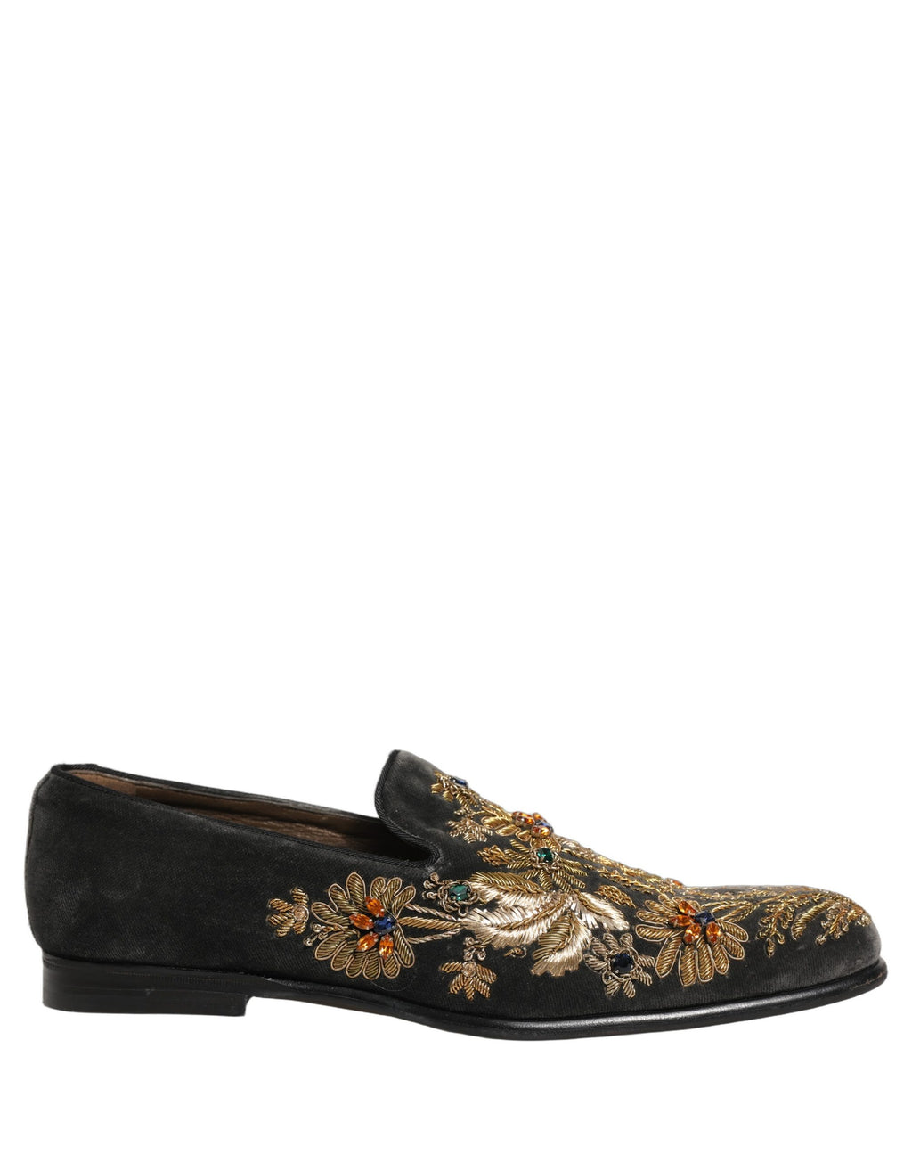 Chaussures mocassins Dolce & Gabbana en velours noir avec embellissements élégants, visibles de l'avant et sur le côté.