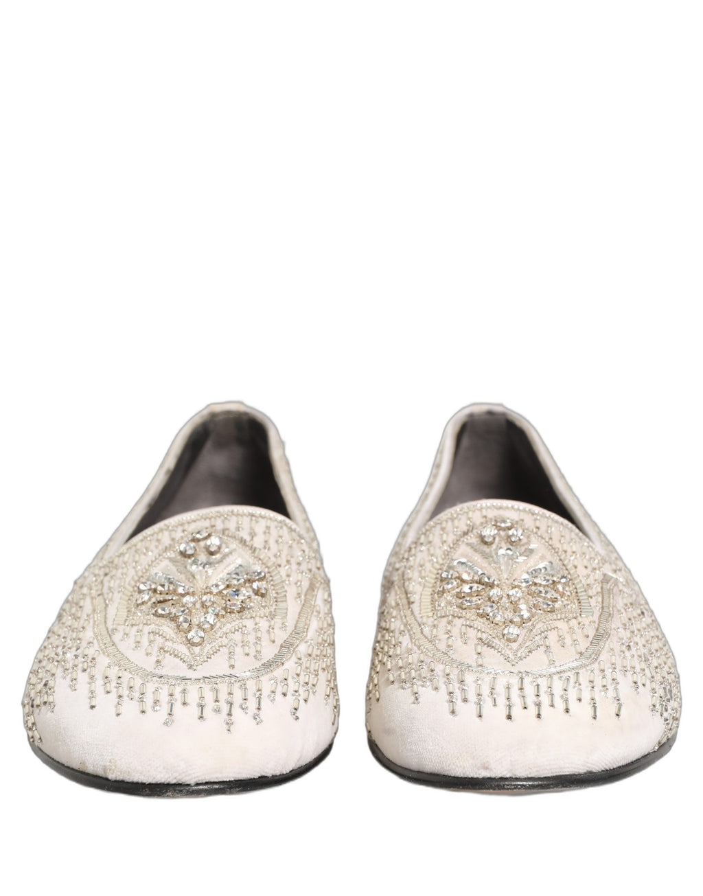Chaussures mocassins Dolce & Gabbana en satin blanc orné de embellissements élégants.