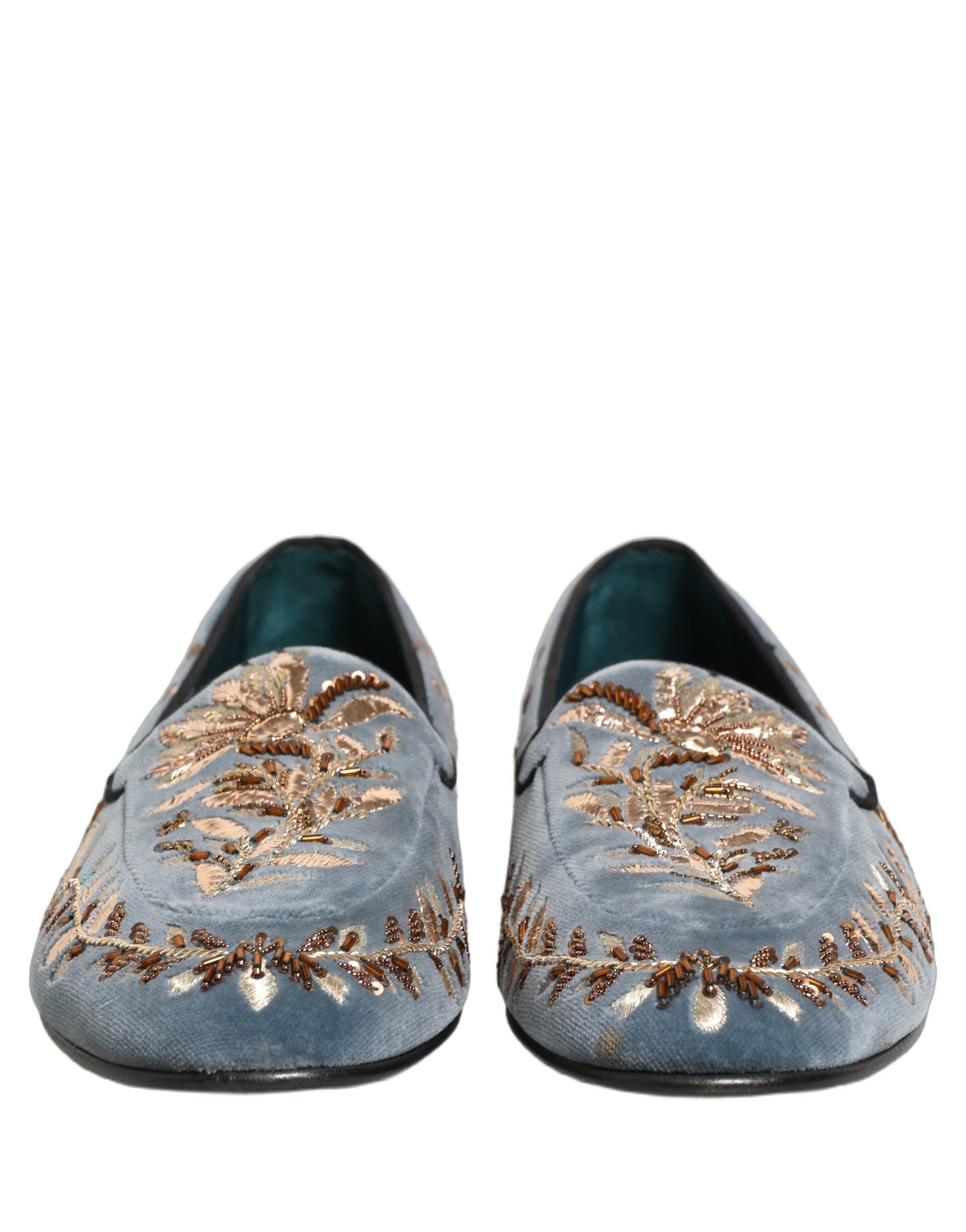 Chaussures loafers Dolce & Gabbana en velours bleu avec embellissements, chaussures élégantes pour femme.