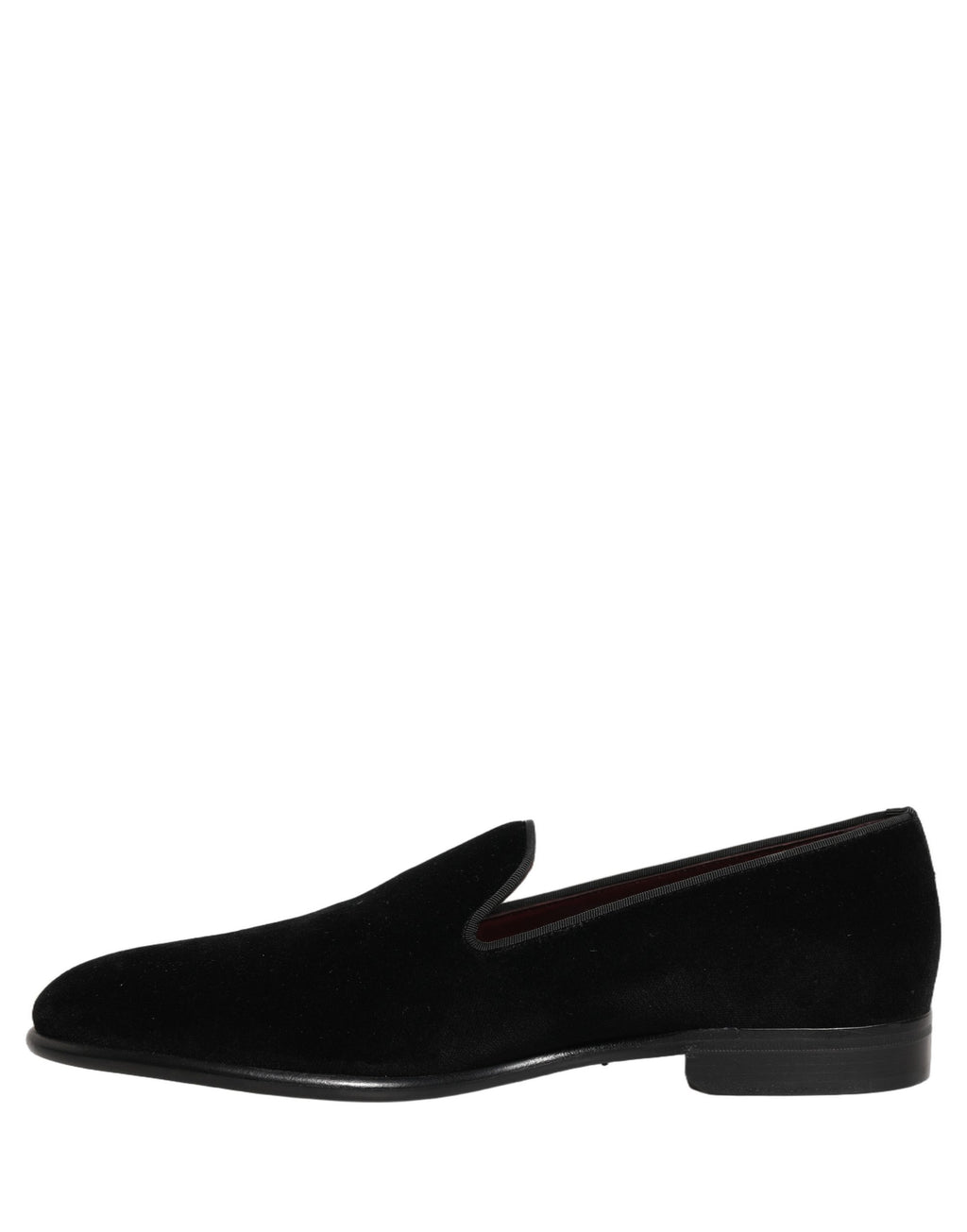 Chaussures formelles en velours noir Dolce & Gabbana pour hommes, loafers élégants et sophistiqués.