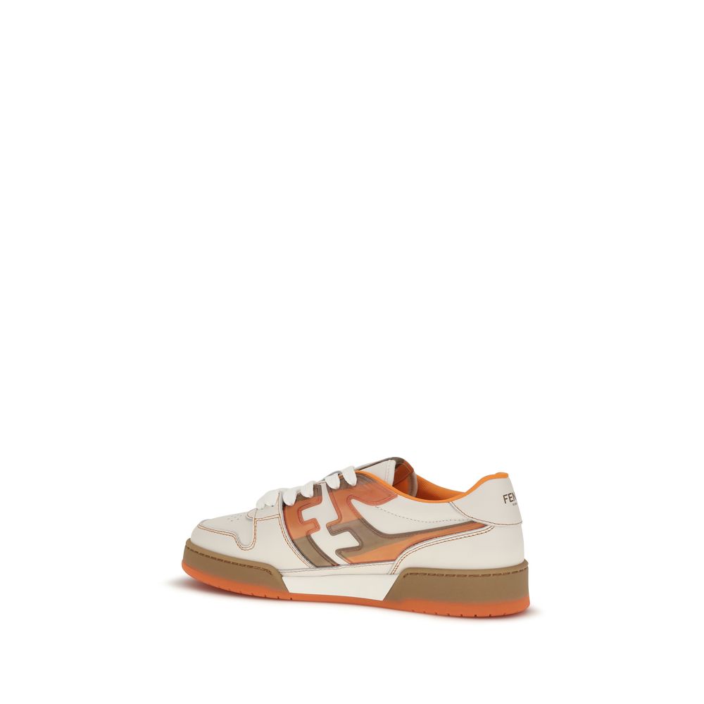 Chaussures de sport Fendi en cuir multicolore, baskets athlétiques élégantes avec détails colorés et design moderne.