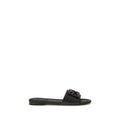 Sandales plates Fendi en cuir de veau noir Bos Taurus, style élégant et confortable pour femme.