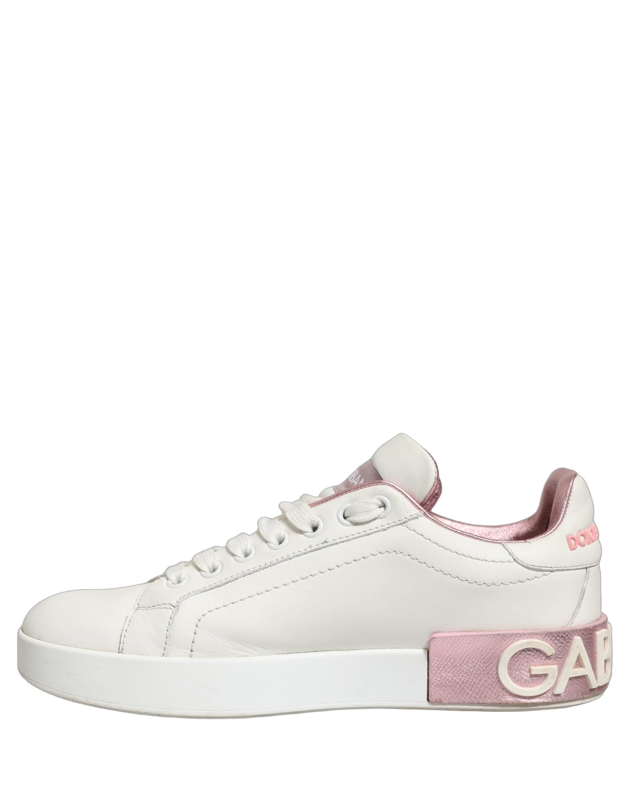 Chaussures sneakers basses en cuir blanc et rose de Dolce & Gabbana, style décontracté et élégance.