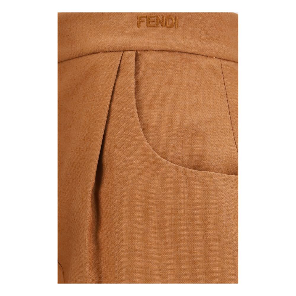 Pantalons décontractés en lin marron de la marque Fendi, coupe élégante et tissu léger pour un style casual.