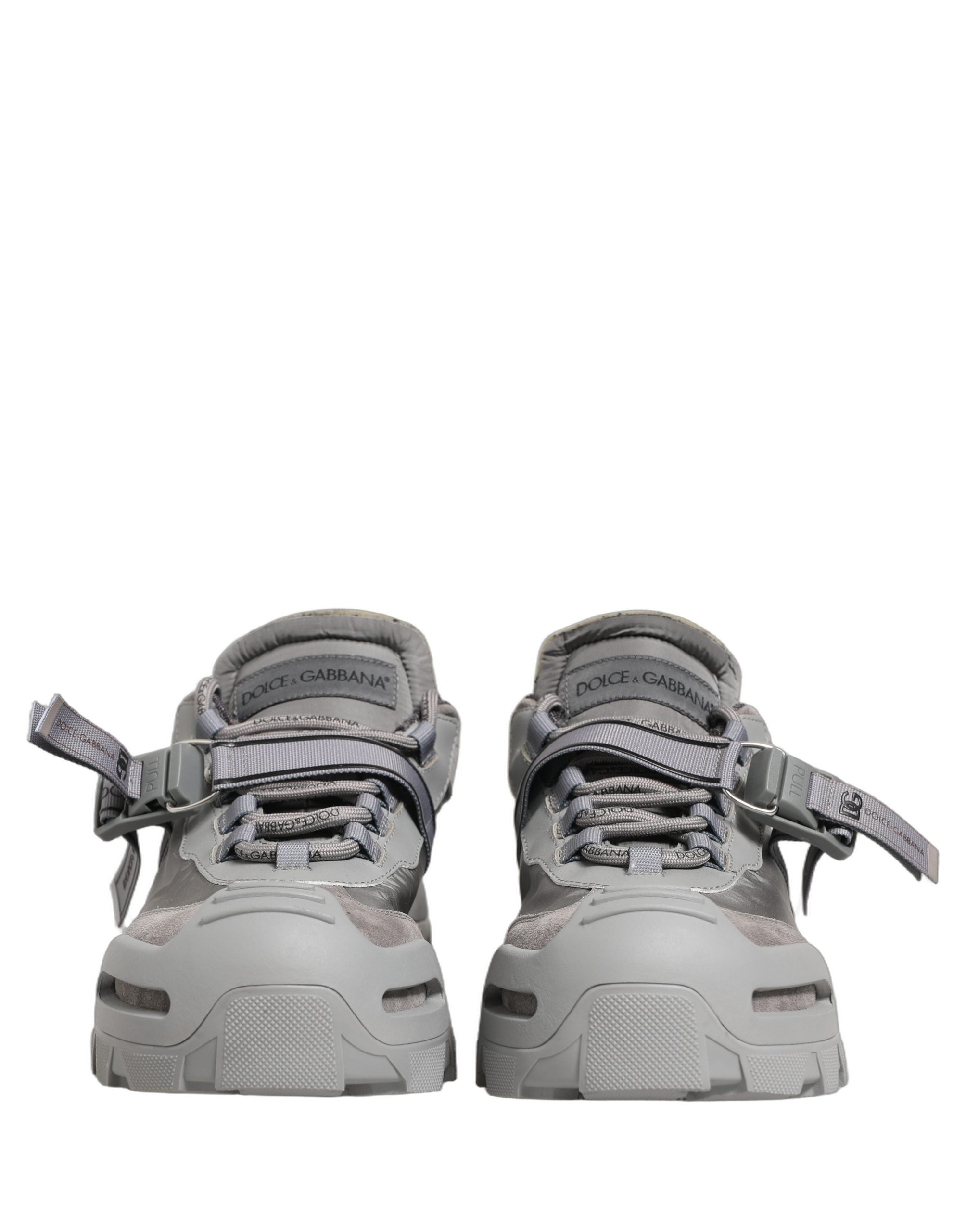 Chaussures sneakers homme Dolce & Gabbana Airmaster gris à panneaux, basse silhouette, style décontracté et moderne.