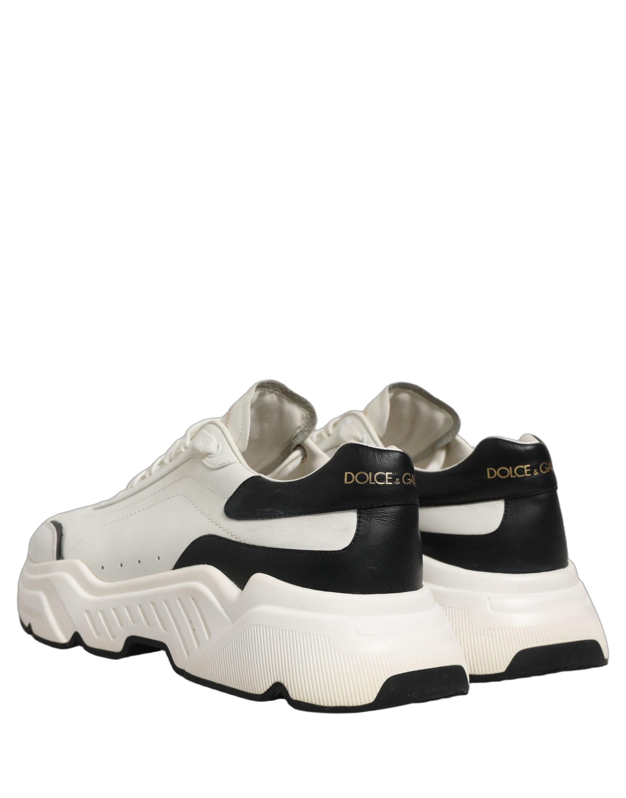 Chaussures basses Dolce & Gabbana Daymaster blanches et noires, sneakers élégants en cuir pour homme.