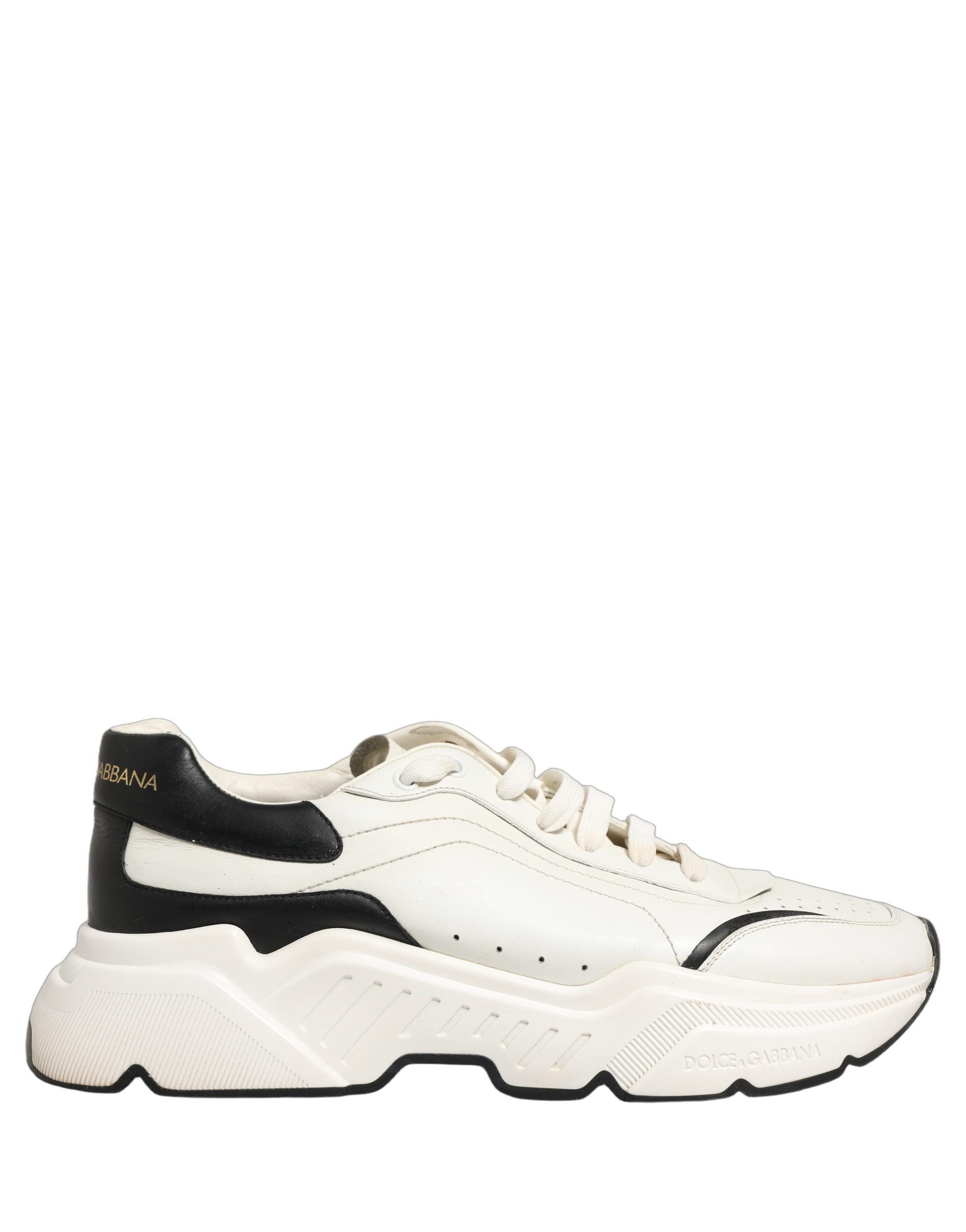 Chaussures sneakers basses Dolce & Gabbana Daymaster blanches et noires, style décontracté avec design moderne.