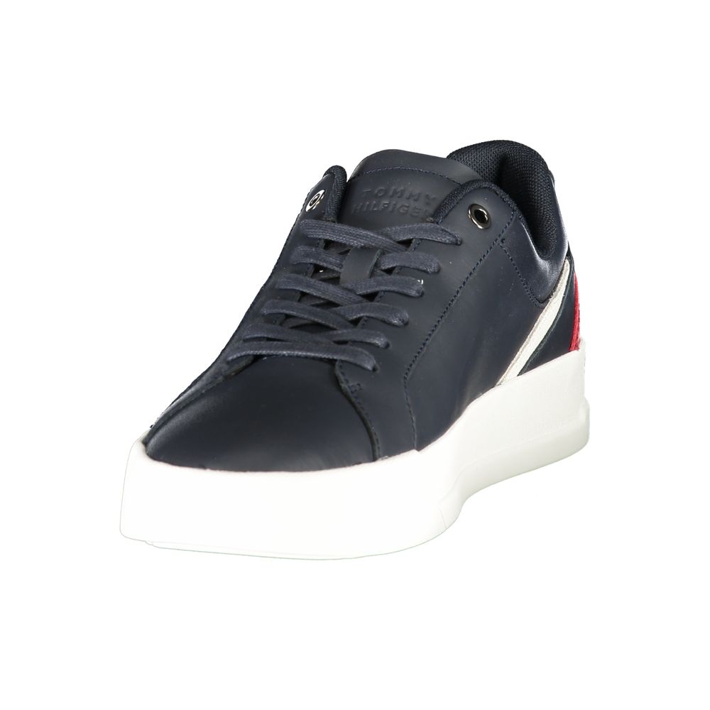 Sneakers pour hommes Tommy Hilfiger en polyuréthane bleu, chaussures décontractées avec semelle blanche.