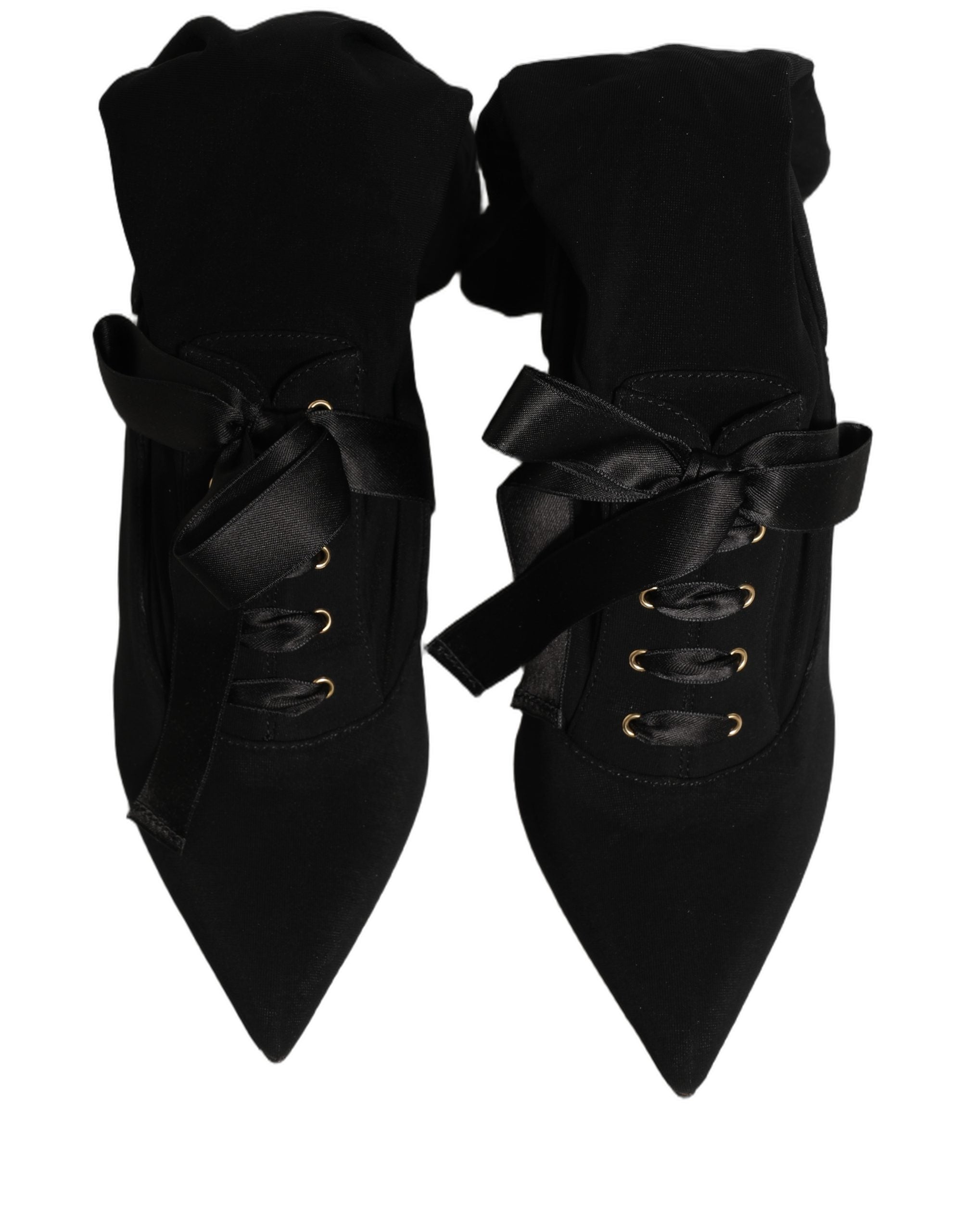 Chaussures Dolce & Gabbana, bottines noires à talons aiguilles et mi-mollet, en cuir avec finition élégante.
