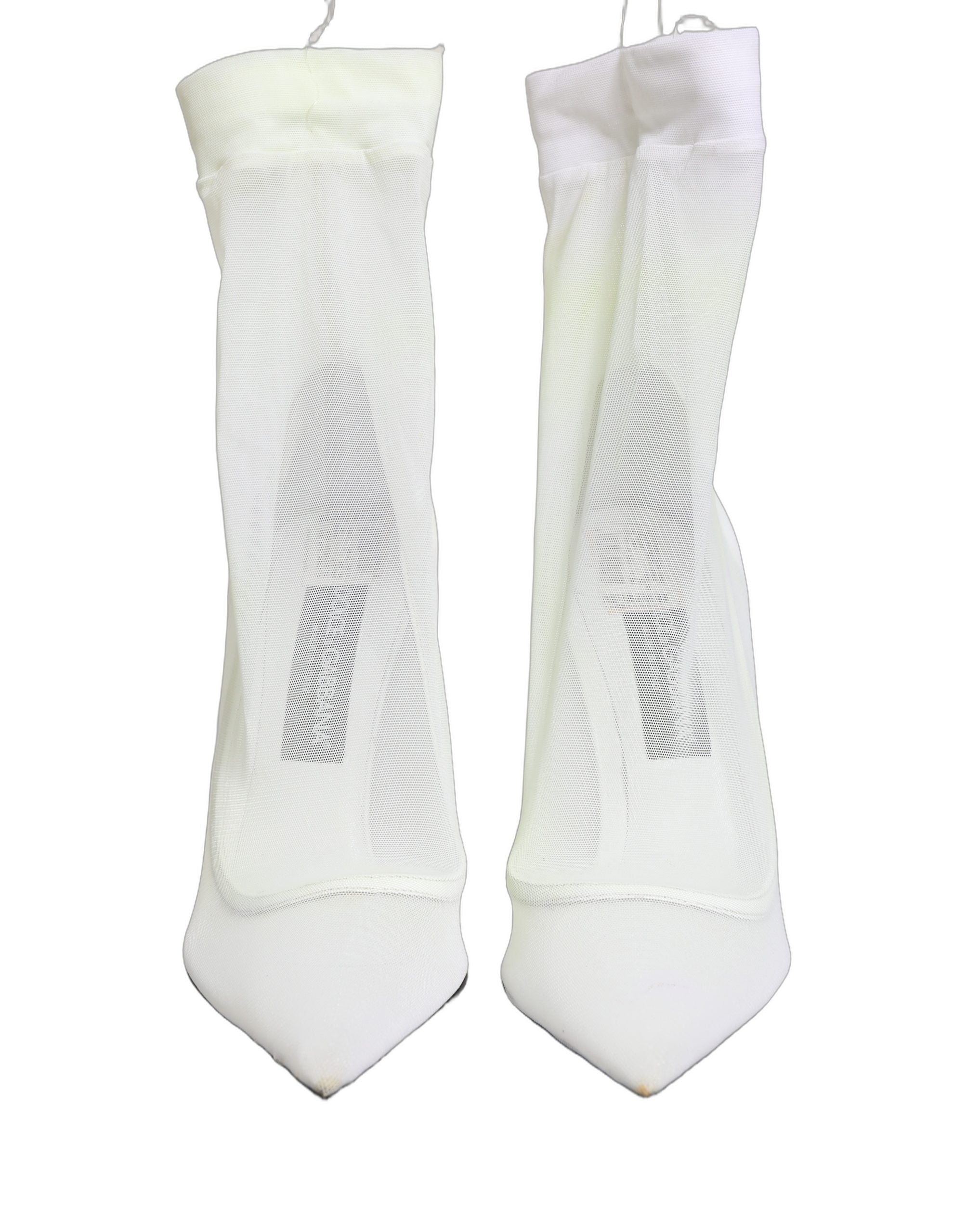 Bottes à talons en mesh extensible en tulle blanc de Dolce & Gabbana, chaussures élégantes et tendance.