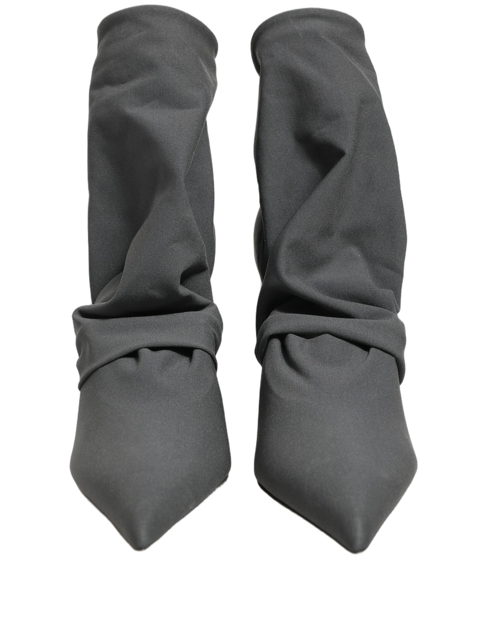 Chaussures Dolce & Gabbana, bottines à talons gris avec chaussettes extensibles, style élégant et moderne pour femmes.