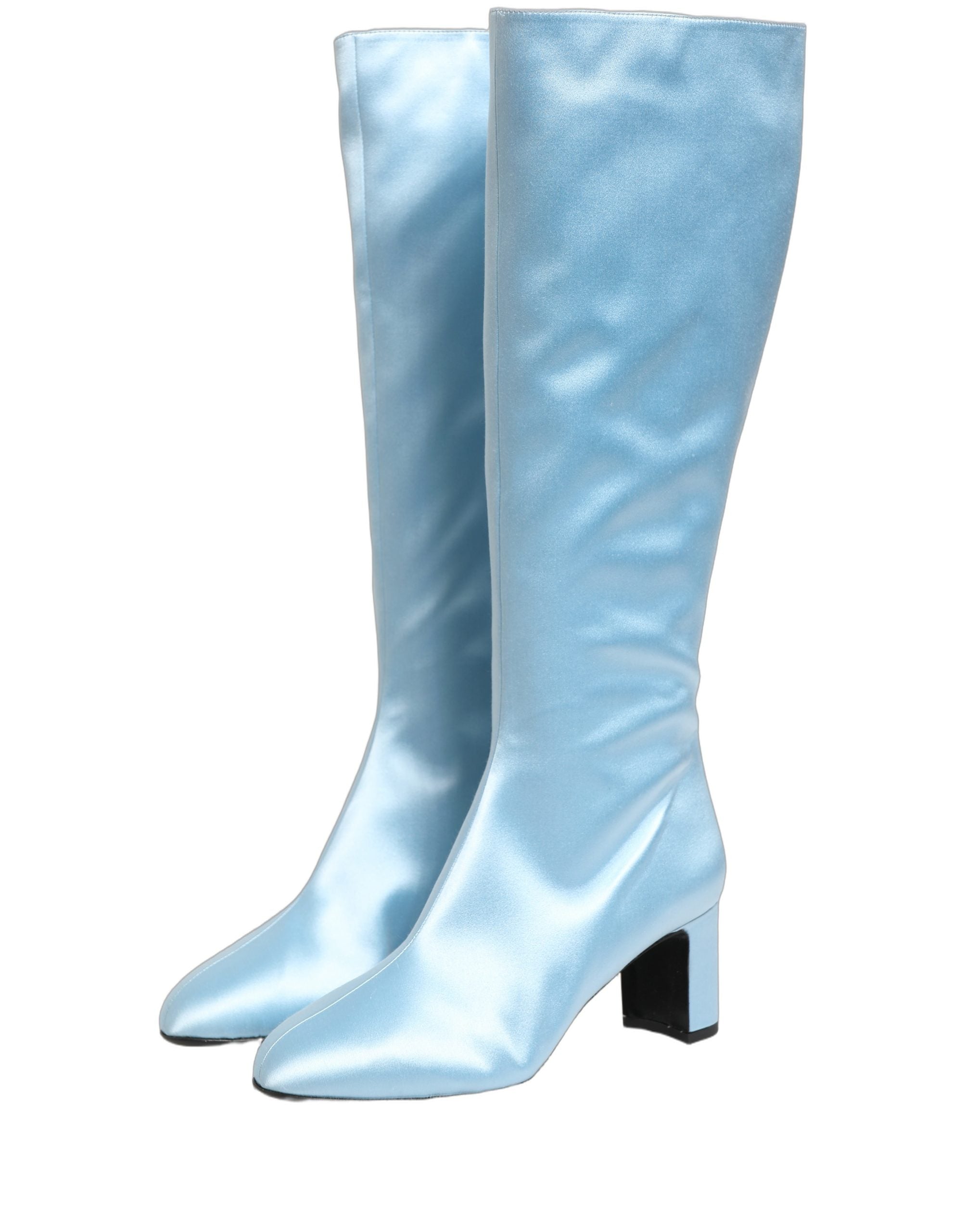 Bottes en satin Dolce & Gabbana Light Blue, hauteur genou, chaussures élégantes avec design chic et sophistiqué.