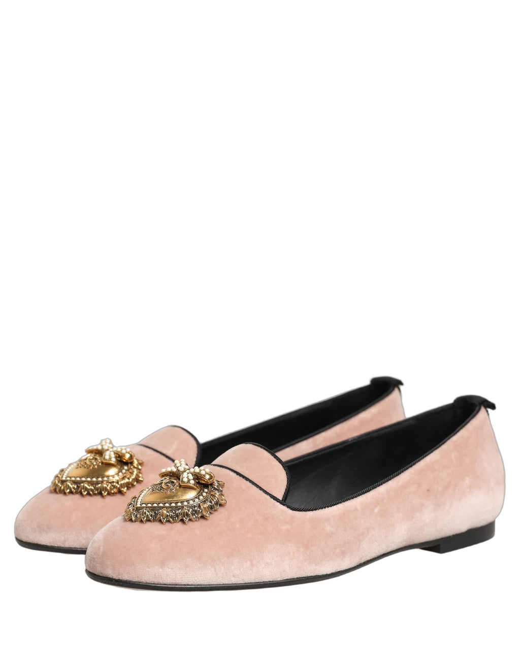 Chaussures ballerines Dolce & Gabbana en velours rose, loafers élégants et confortables, finition raffinée et style sophistiqué.