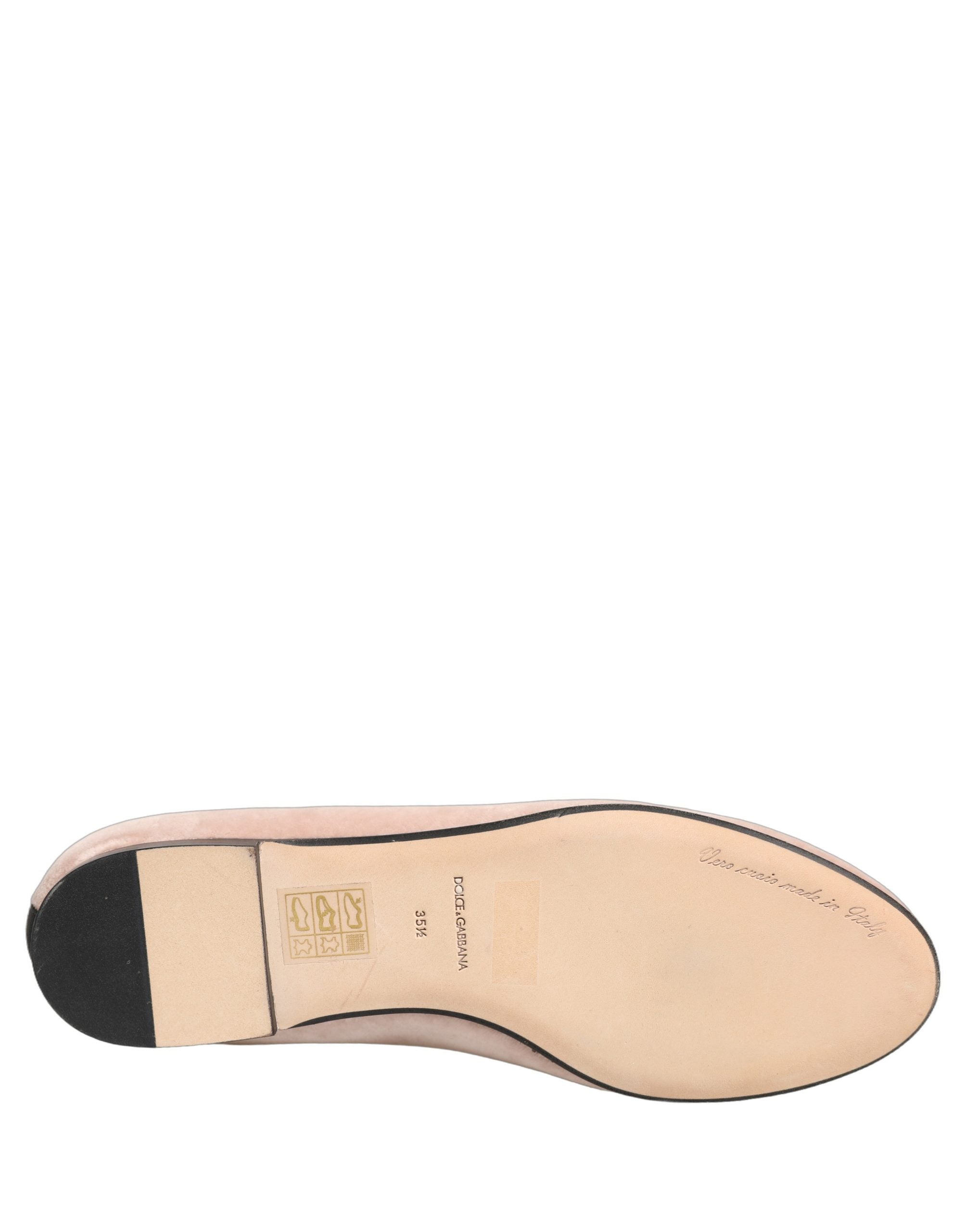 Chaussures plates Dolce & Gabbana Devotion en velours rose, mocassins élégants pour femmes, vue de face.