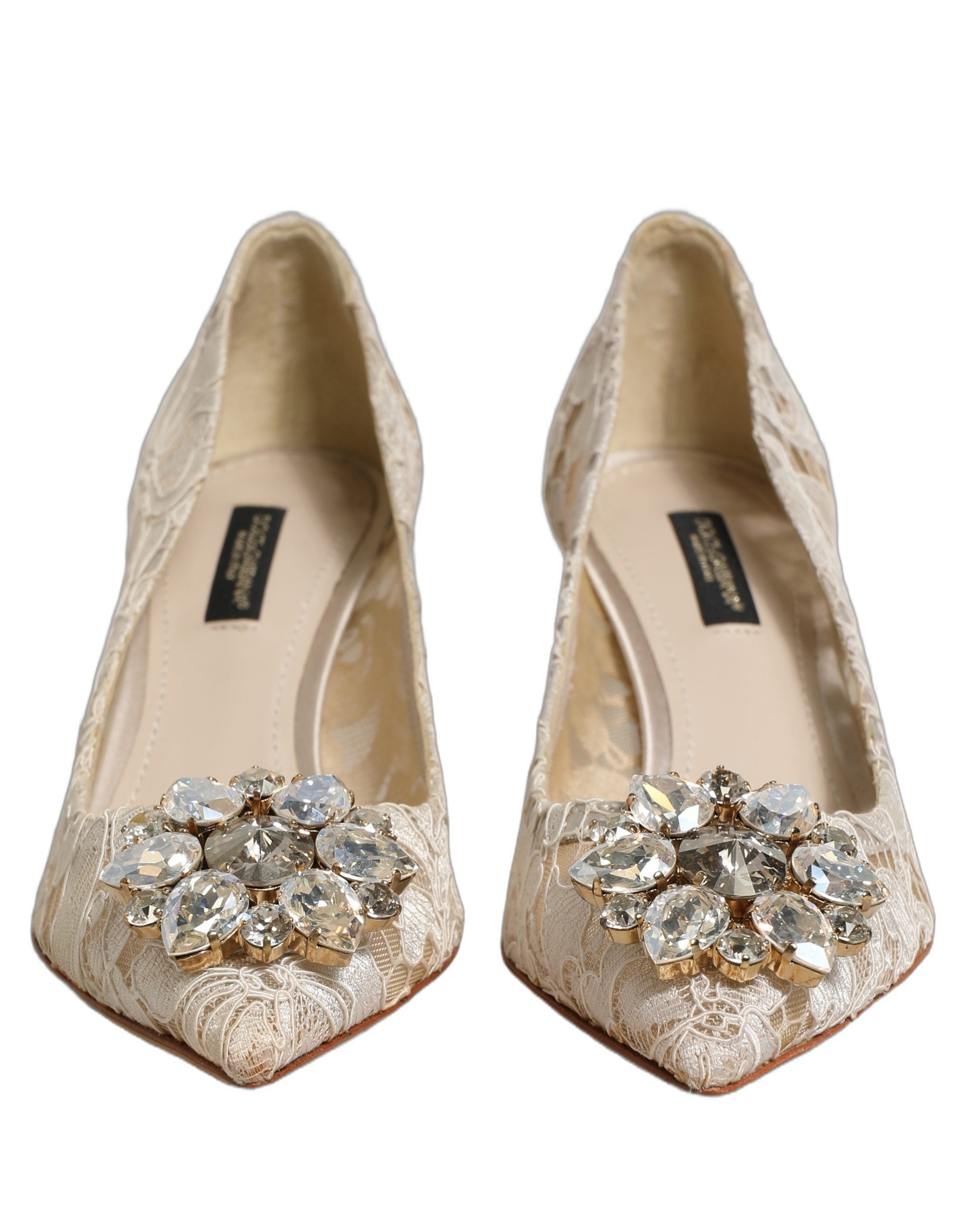 Chaussures Dolce & Gabbana Taormina blanches en dentelle avec cristaux, talons élégants et design sophistiqué.