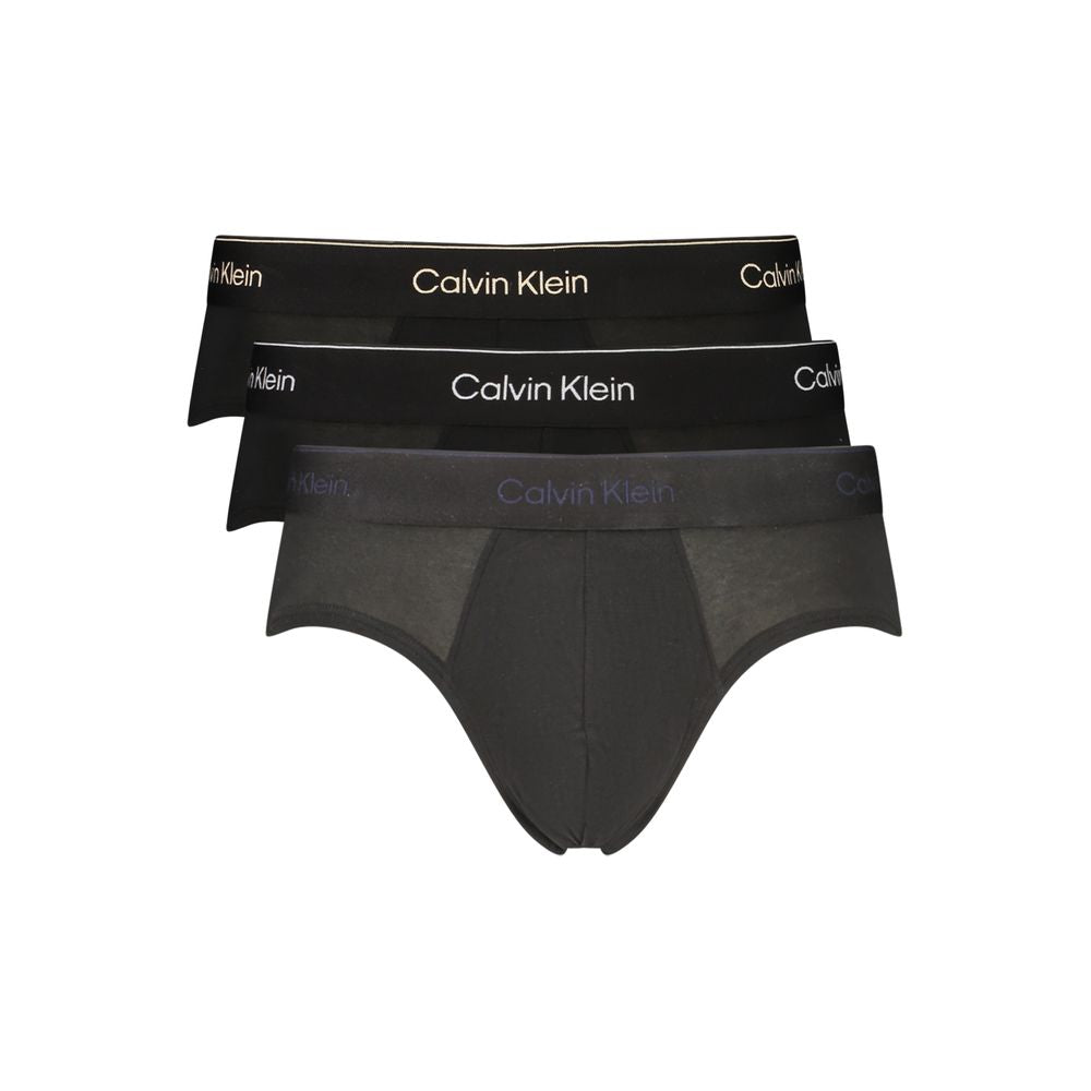 Caleçon pour homme en coton noir de la marque Calvin Klein, coupe confortable et élégante, visible dans l'image.