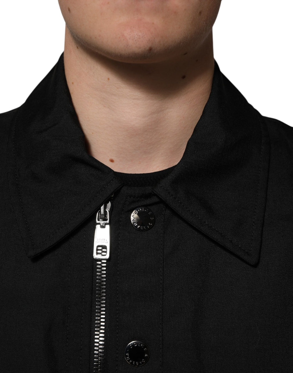 Veste bomber noire en nylon de Dolce & Gabbana avec fermeture éclair complète, style décontracté et moderne.