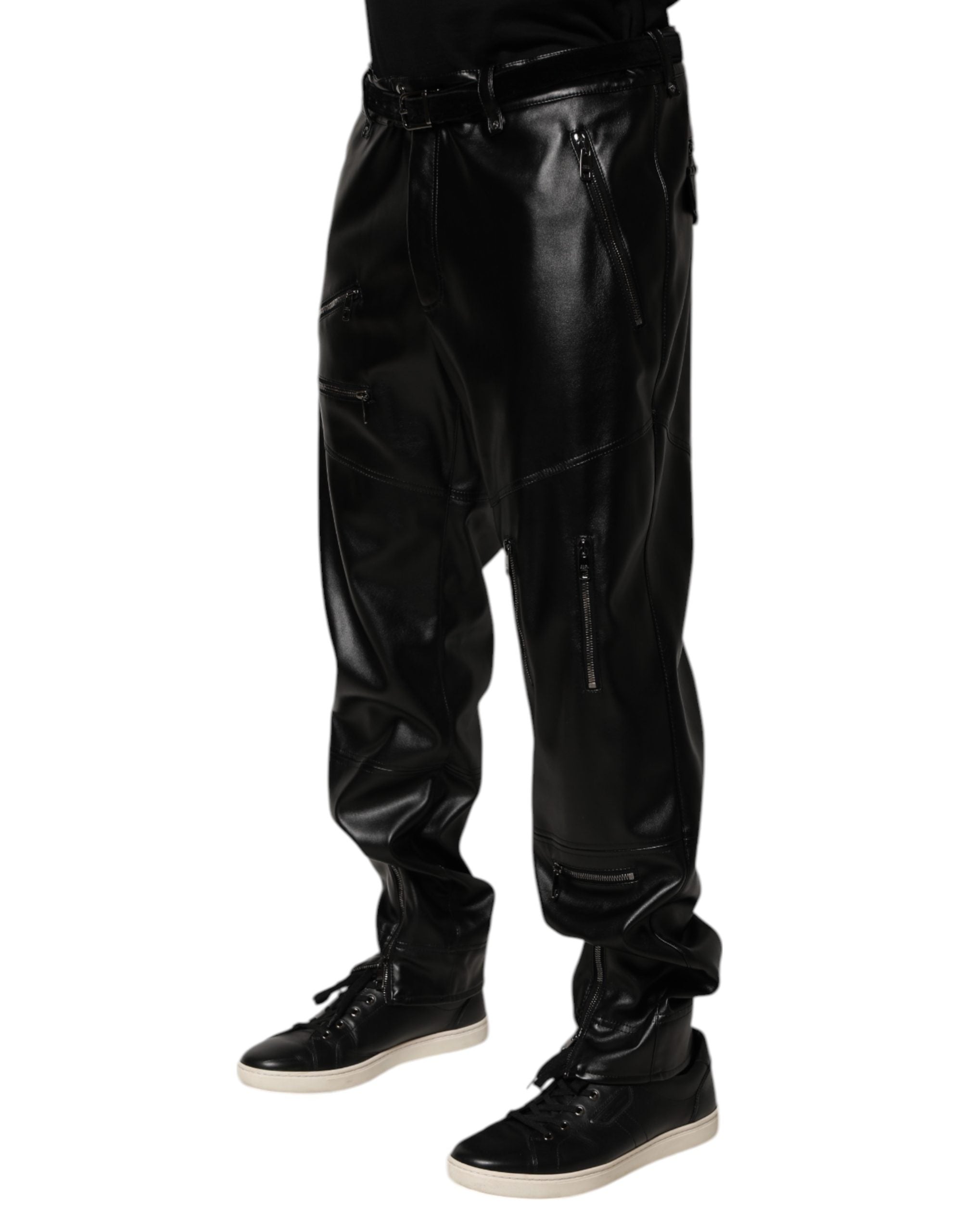 Pantalon homme Dolce & Gabbana en cuir PU noir avec fermeture éclair et poches.