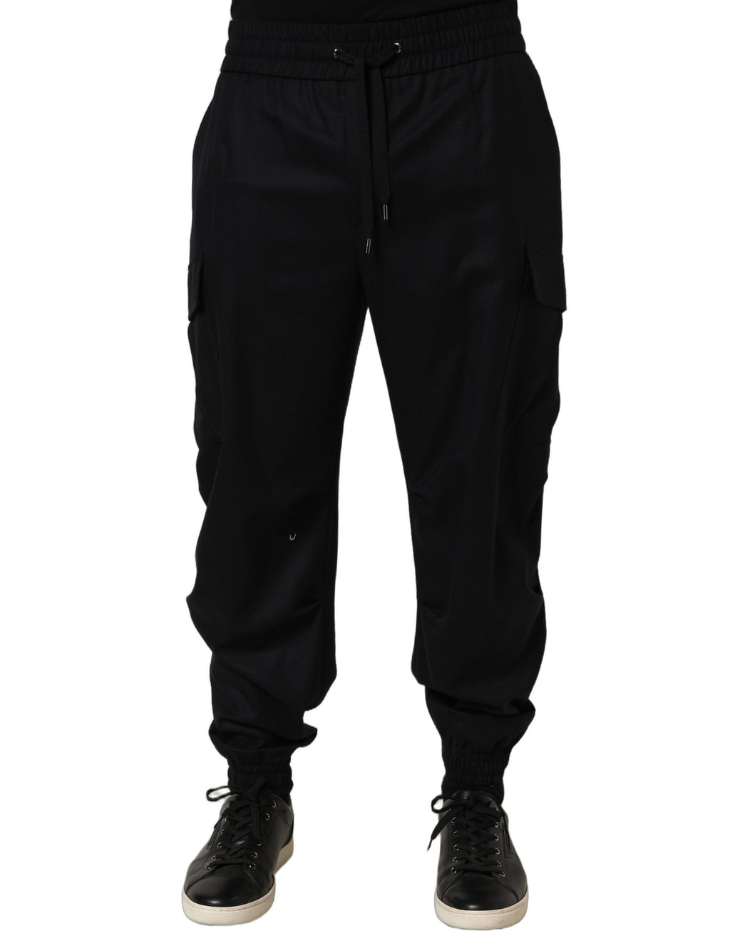 Pantalon jogger cargo noir Dolce & Gabbana à taille moyenne, tissu confortable et style décontracté, vue frontale.