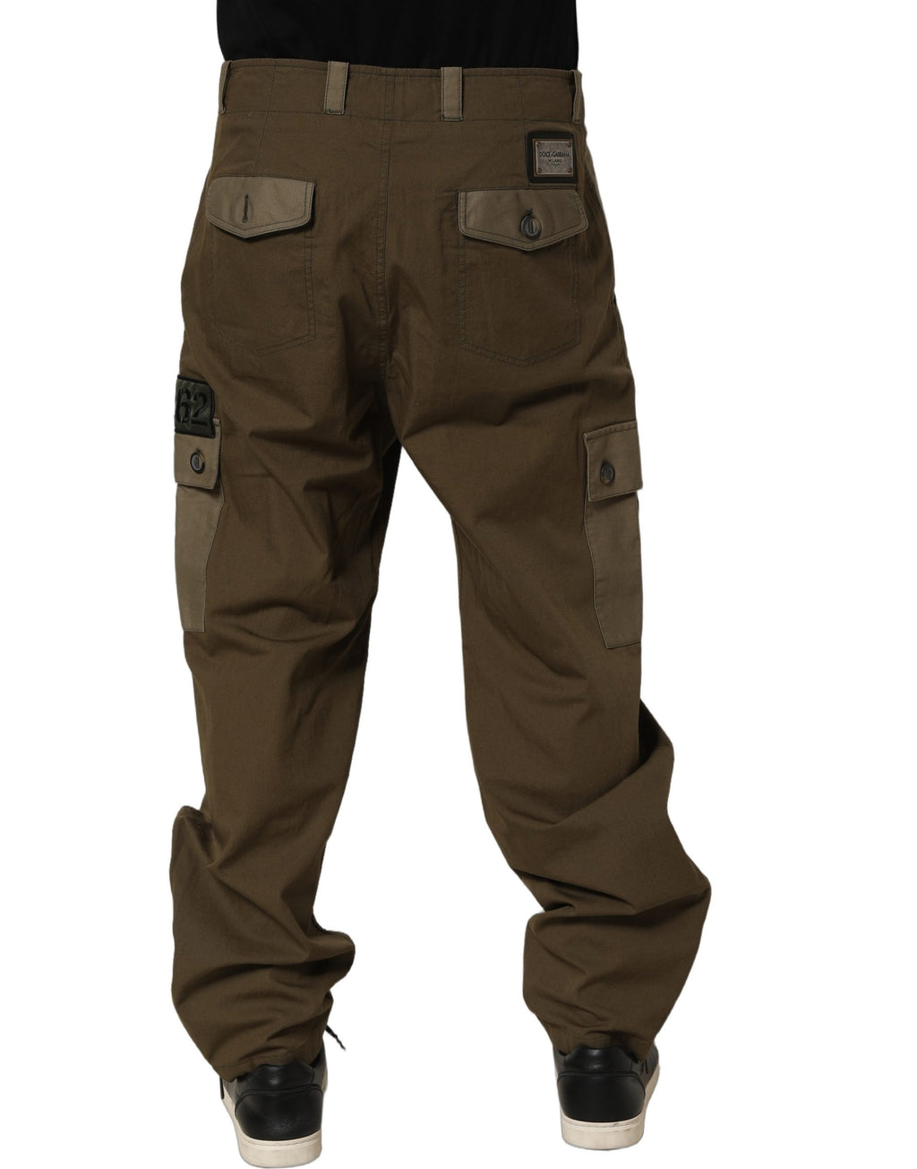 Pantalon cargo marron Dolce & Gabbana, taille moyenne, coupe droite, style décontracté, visible en gros plan.