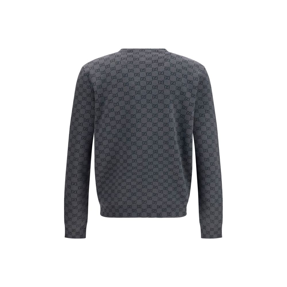 Cardigan gris en laine Gucci Oves Aries avec détails élégants, porté par un mannequin.