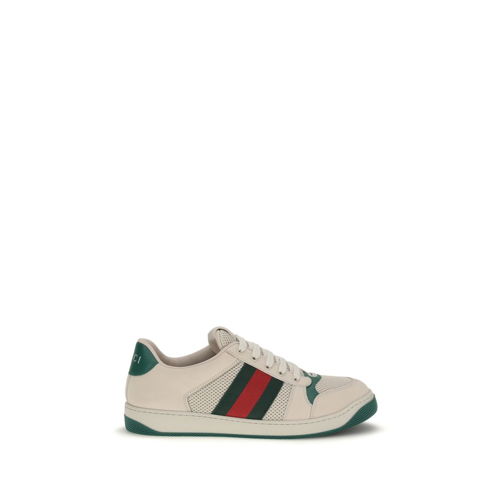 Chaussures de sport en polyester beige Gucci, baskets athlétiques avec design moderne et logo Gucci visible.