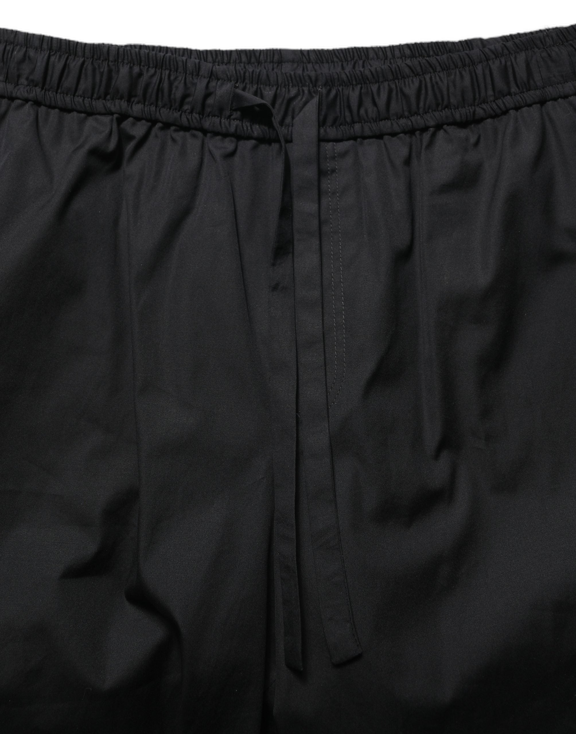 Shorts de sweat en coton noir pour homme de Dolce & Gabbana, bermuda décontracté et confortable.