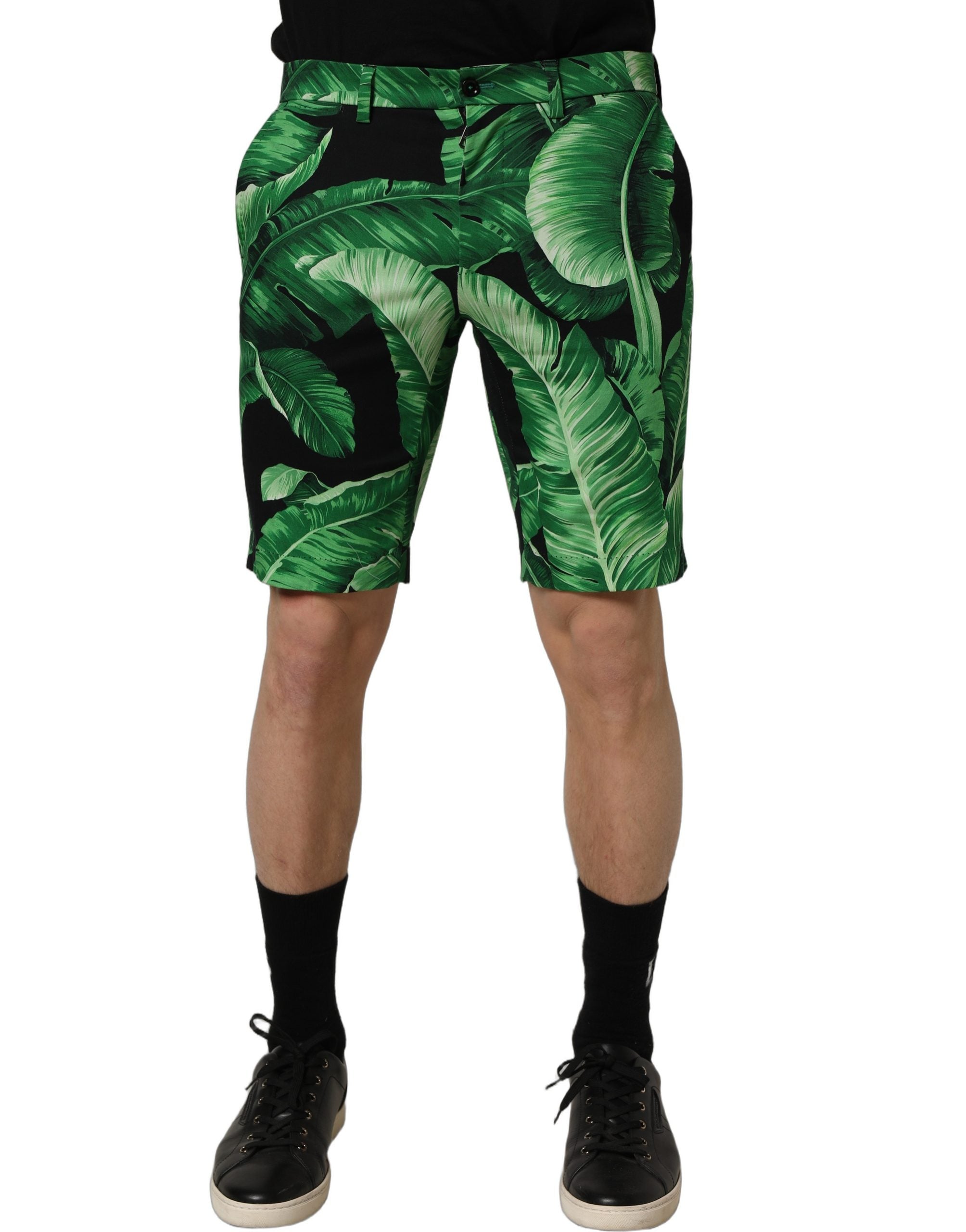 Shorts bermuda pour hommes Dolce & Gabbana, motif feuilles de bananier noir et vert, style décontracté et élégant.