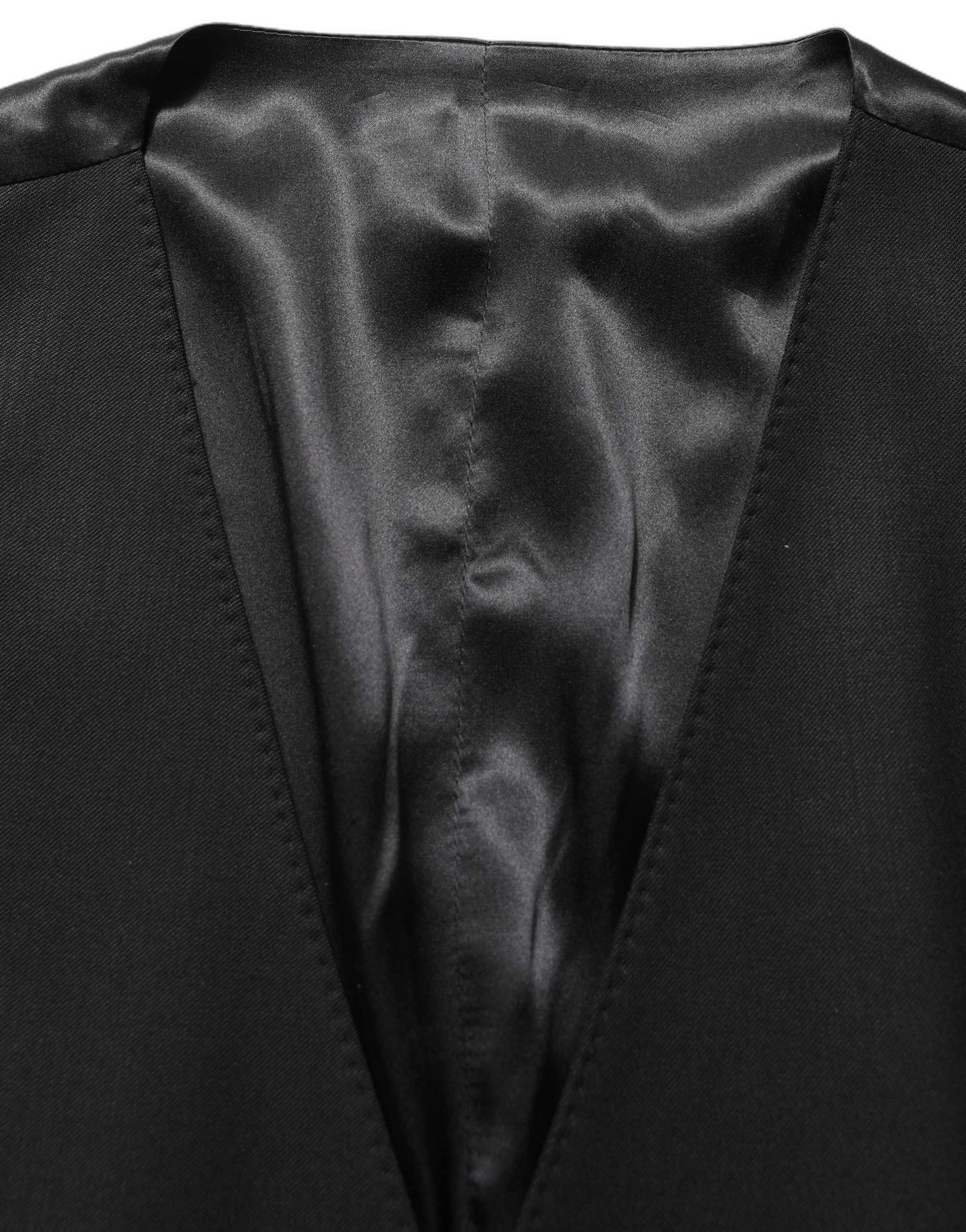 Costume homme trois pièces en laine noire Dolce & Gabbana, costume formel ajusté, veste, pantalon et gilet élégants.