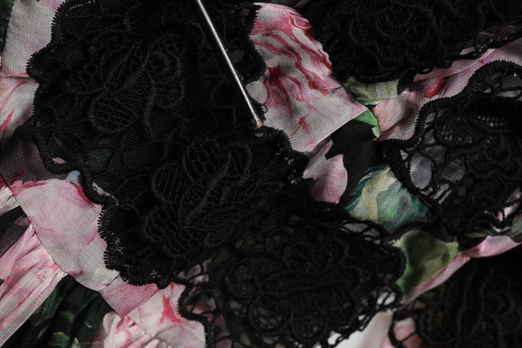 Robe longue noire en coton et dentelle Dolce & Gabbana avec imprimé floral, style maxi, élégante et féminine.
