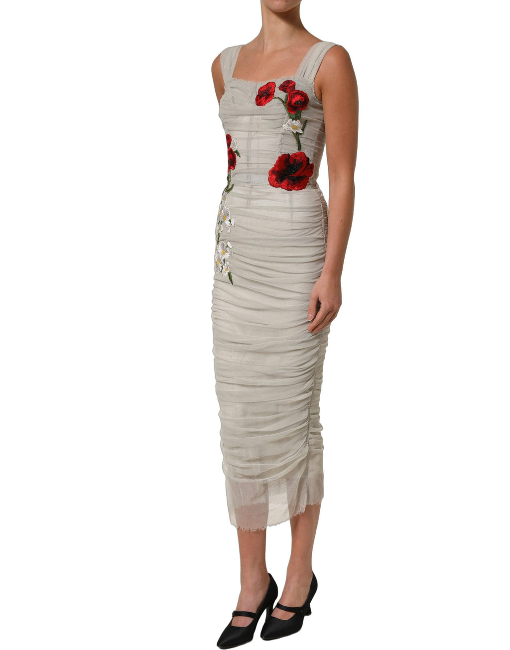 Robe midi en maille gris clair avec broderie de roses réalisée par Dolce & Gabbana, silhouette élégante et sophistiquée.