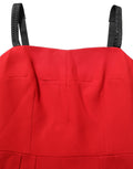 Robe rouge Dolce & Gabbana moulante et ajustée, longueur genou, style robe fourreau pour femme.