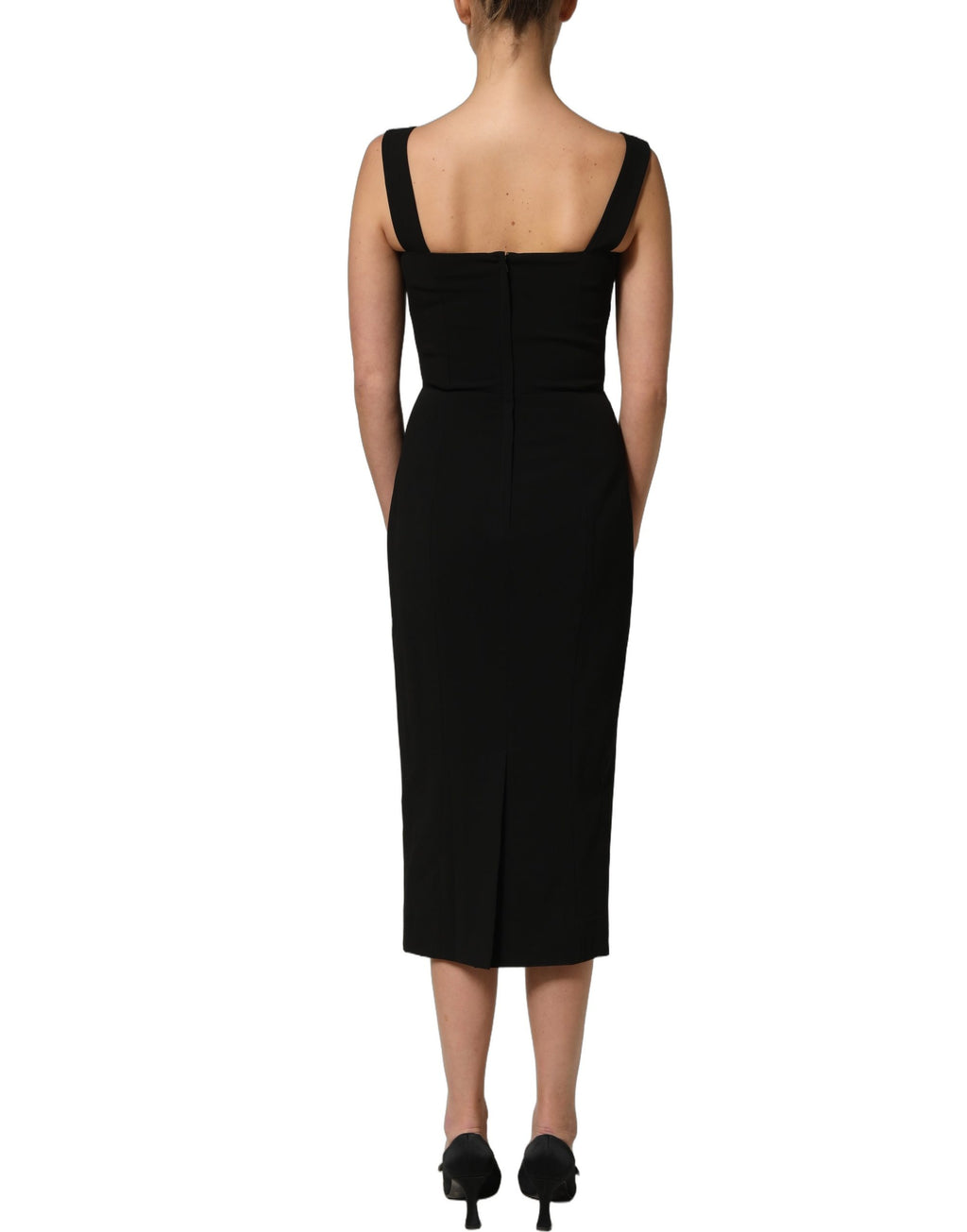 Robe midi noire en viscose extensible de la marque Dolce & Gabbana, coupe ajustée et élégante.