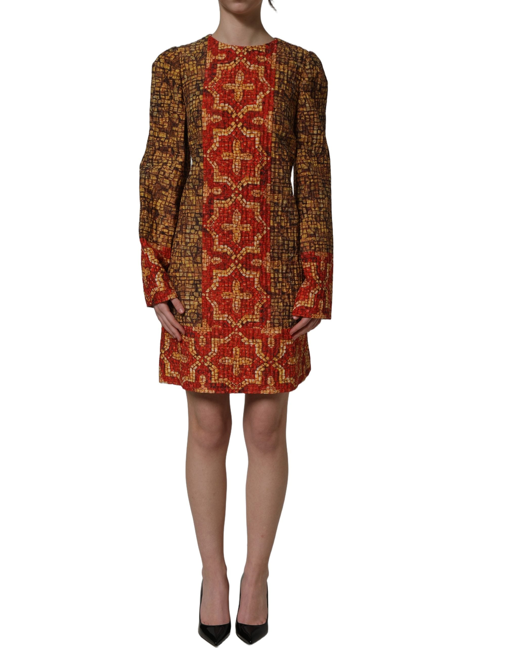 Robe courte Dolce & Gabbana à manches longues avec mosaïque multicolore, design élégant et tendance.