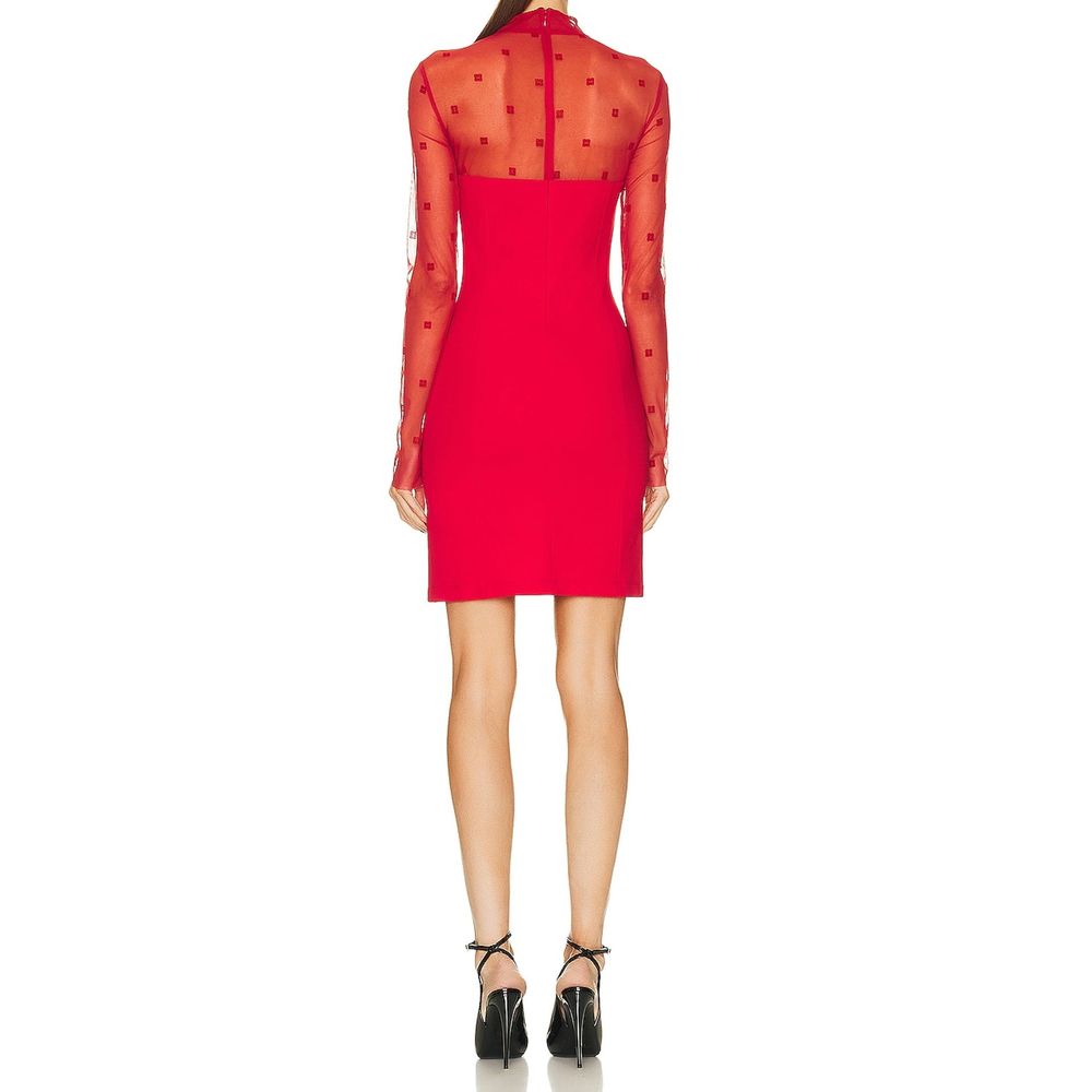 Robe décontractée Givenchy en élasthanne multicolore, coupe élégante et tissu confortable, portée avec style.