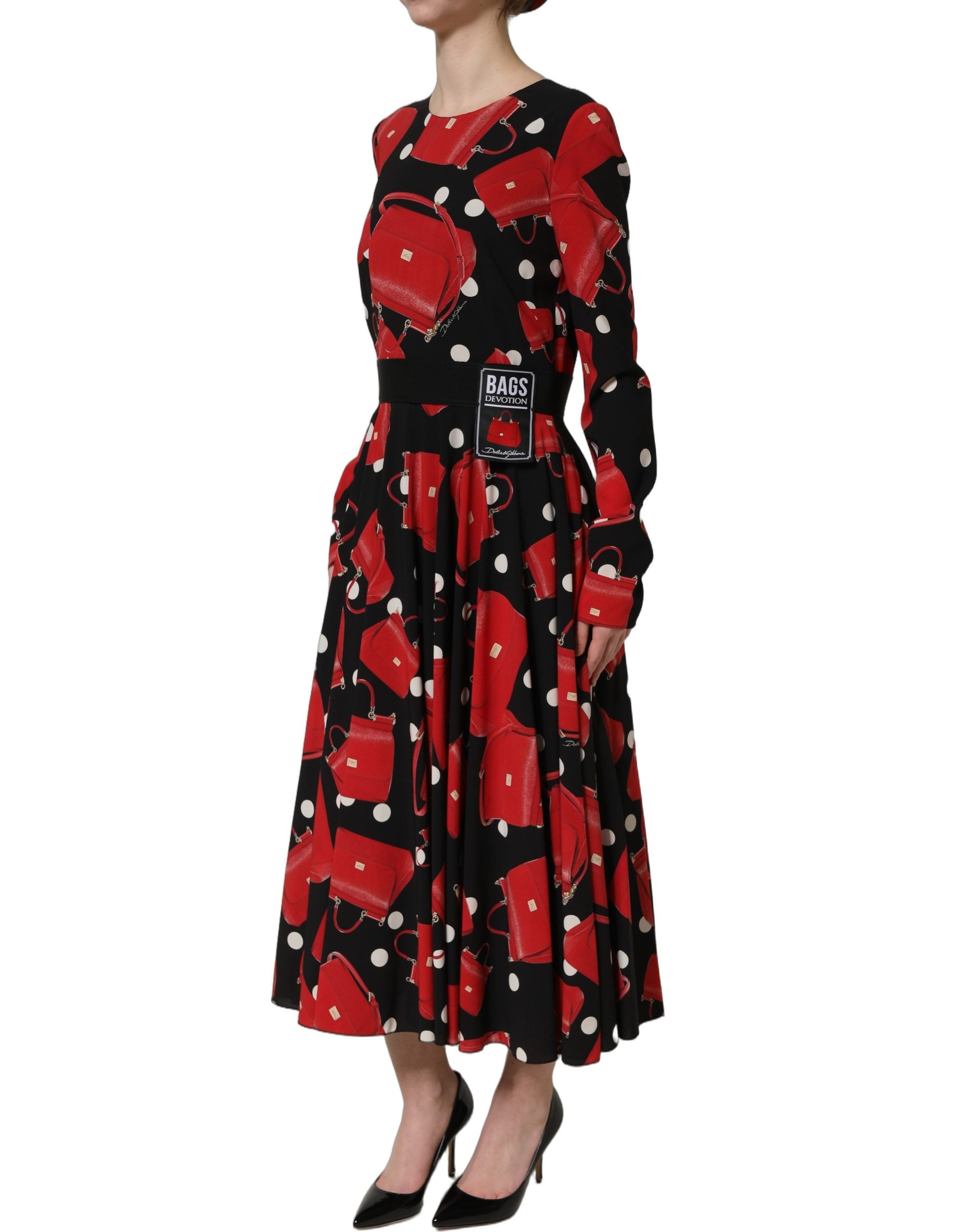 Robe midi à manches longues de Dolce & Gabbana avec imprimé de sac à main noir, style élégant et sophistiqué.