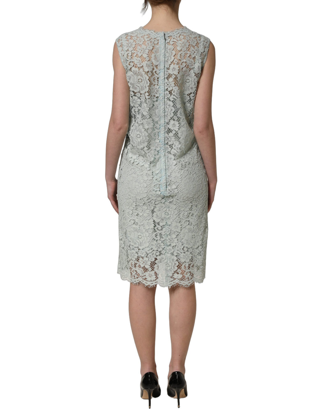 Robe sans manches en dentelle vert menthe de Dolce & Gabbana, longueur genou, élégante et sophistiquée.