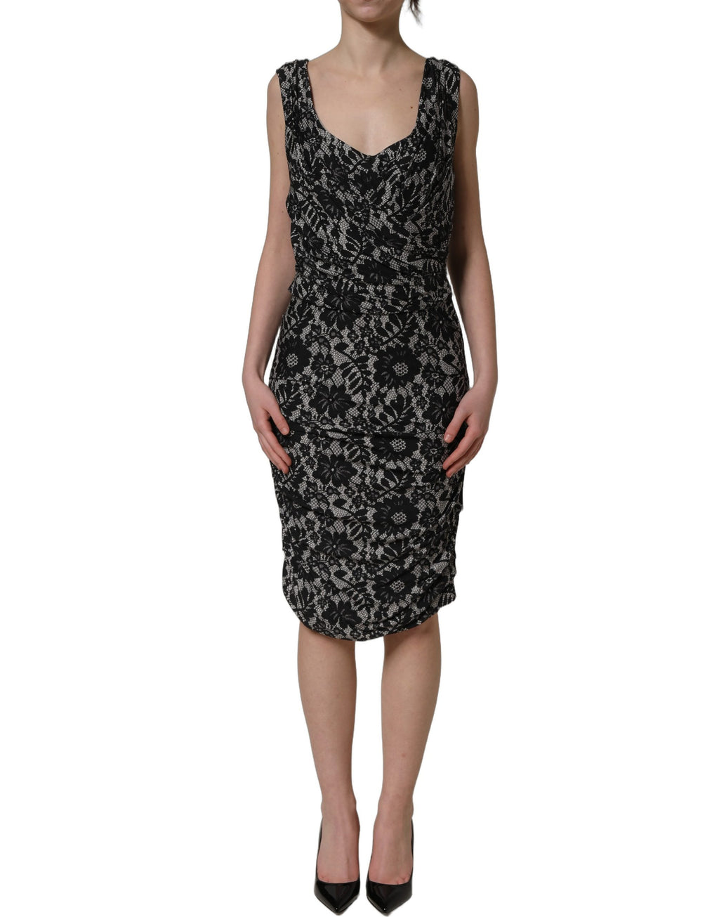 Robe midi sans manches Dolce & Gabbana noire et blanche avec dentelle florale, élégante et féminine, vue de face.