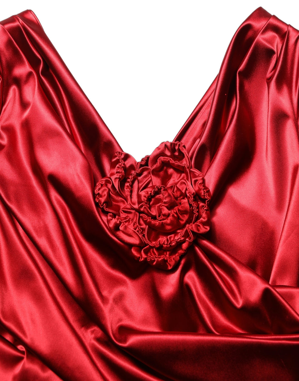Robe midi en soie satin rouge Dolce & Gabbana avec drapés et appliqué floral, élégante et sophistiquée.