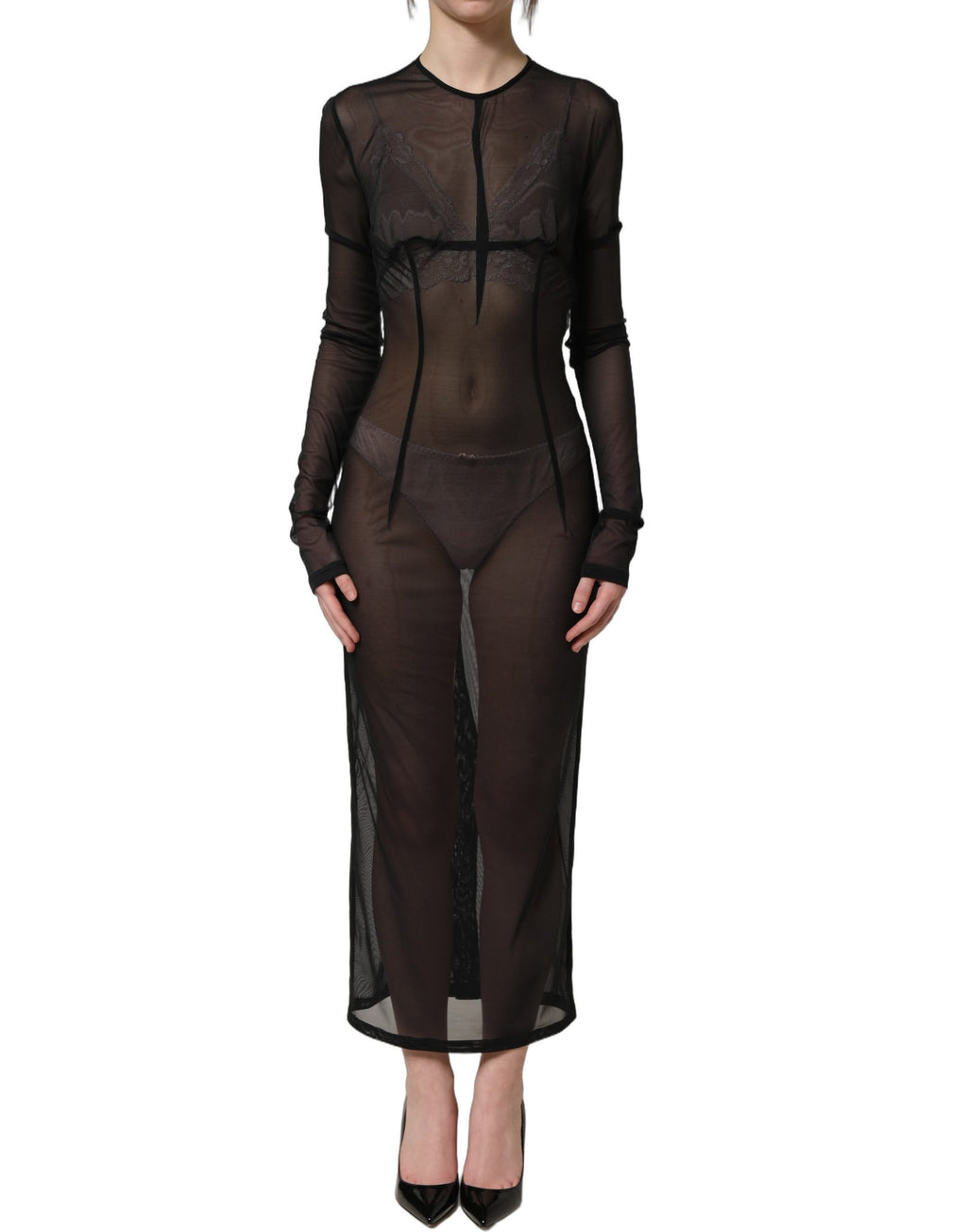 Robe longue noire en dentelle transparente de Dolce & Gabbana, ajustée et à manches longues pour femmes.